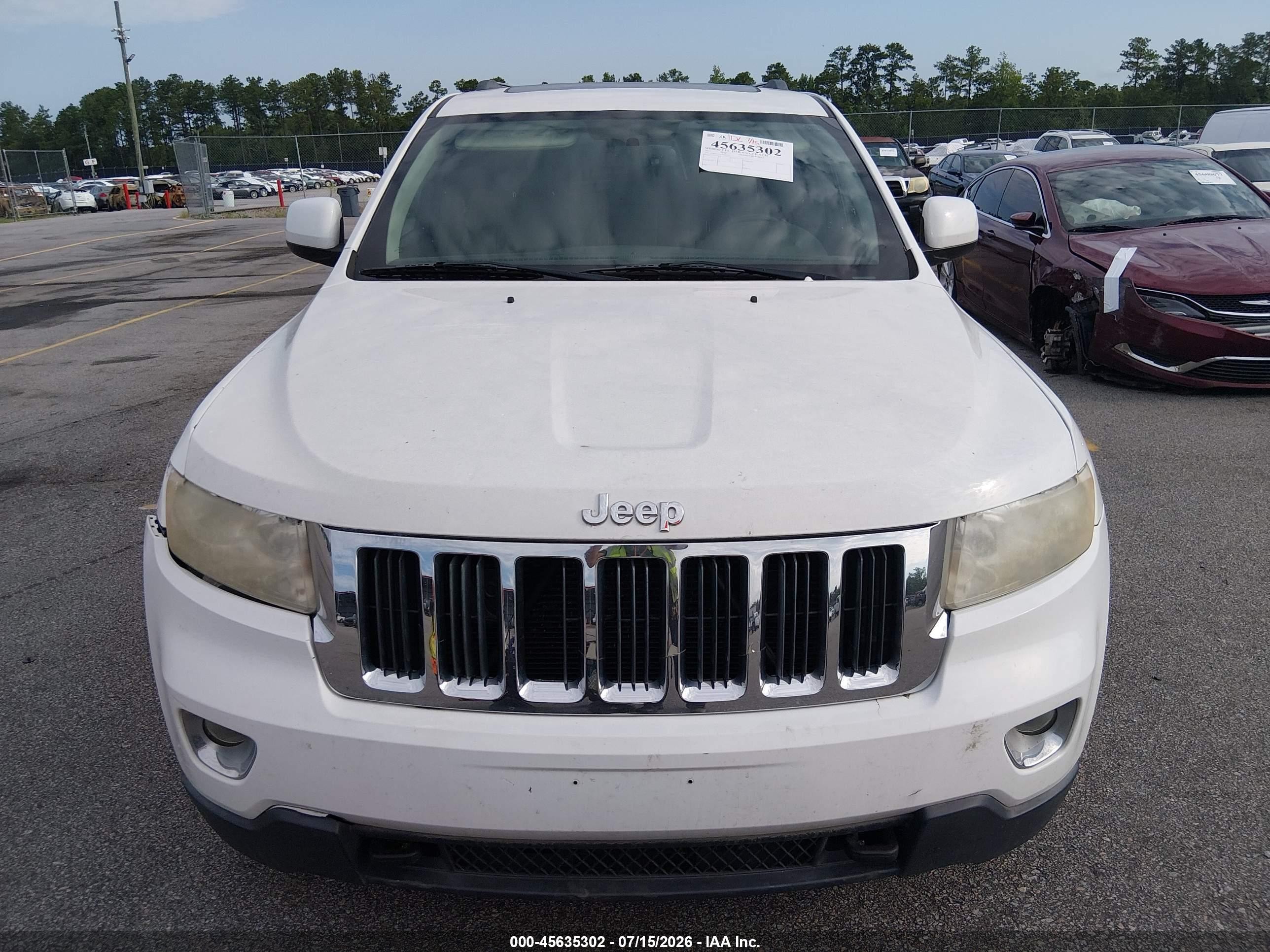 2013 Jeep Grand Cherokee Laredo White vin: 1C4RJFAT9DC646142
