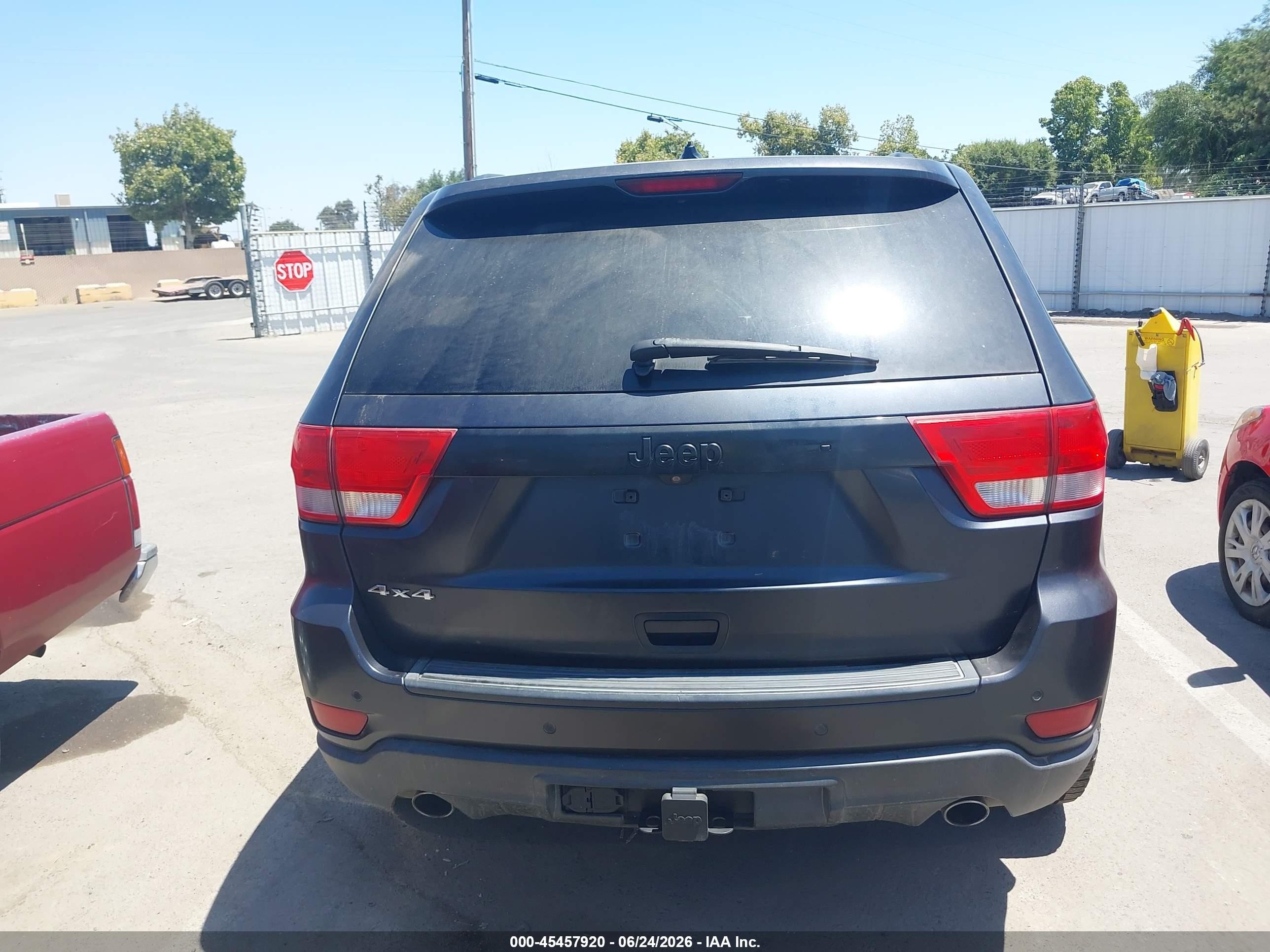 2013 Jeep Grand Cherokee Laredo Altitude Blue vin: 1C4RJFATXDC562184