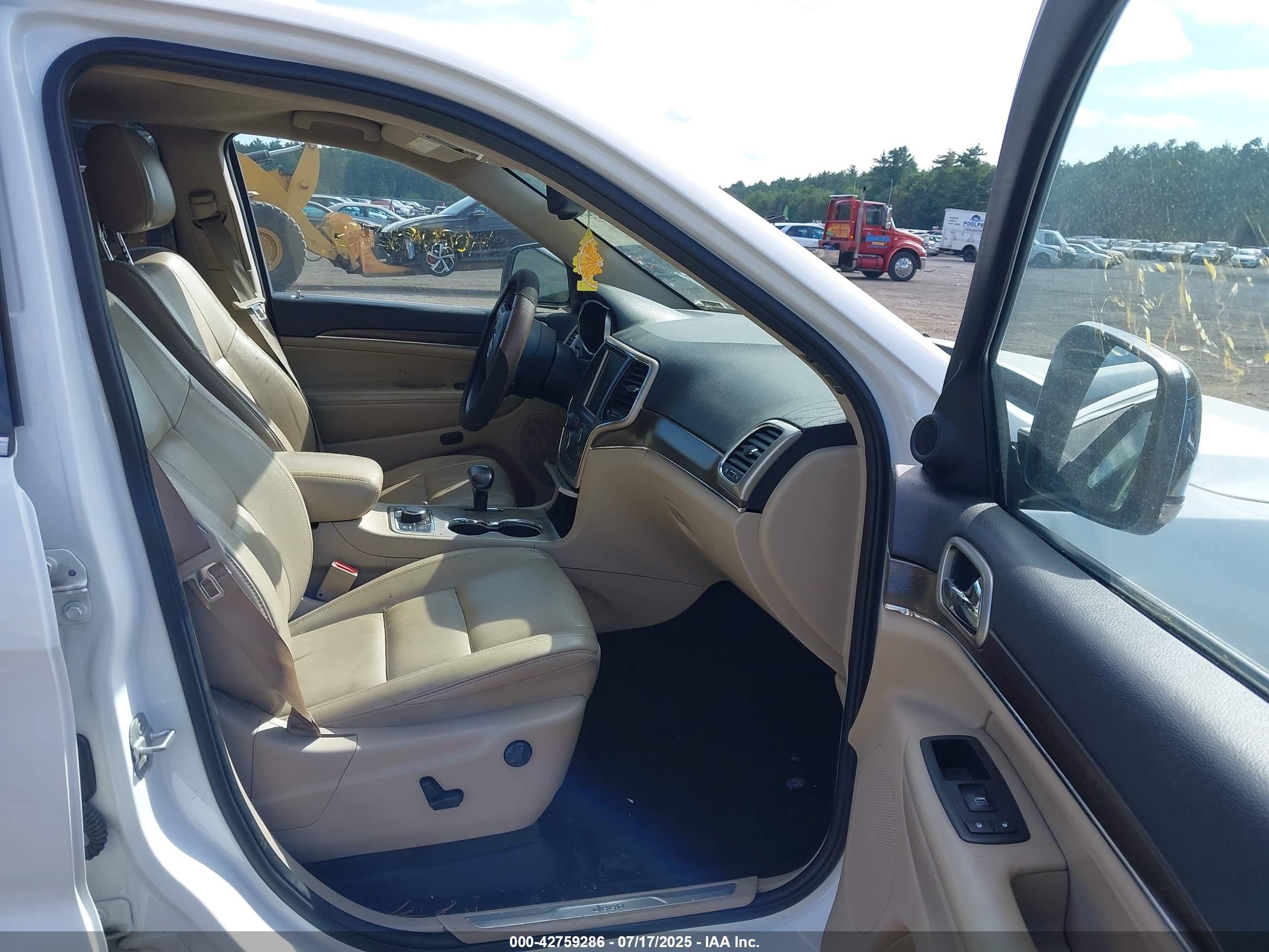 2014 Jeep Grand Cherokee Limited Белый vin: 1C4RJFBG0EC111588