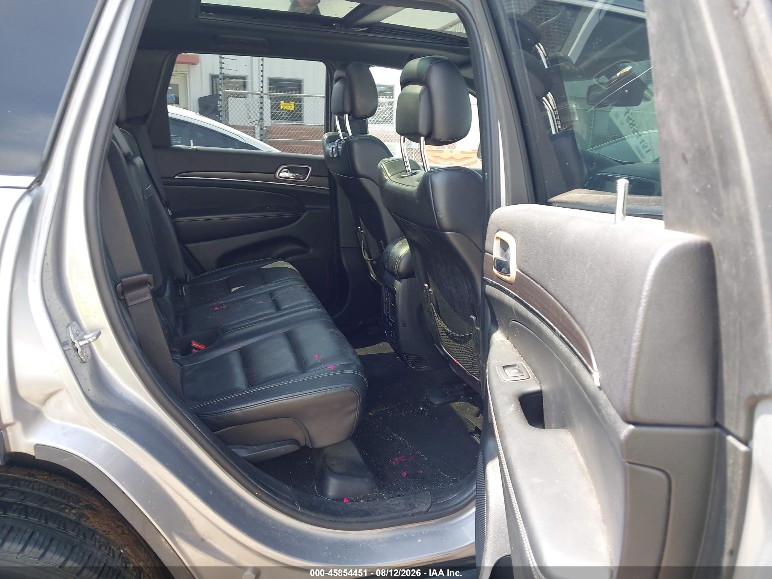 2014 Jeep Grand Cherokee Limited Silver vin: 1C4RJFBG0EC288058
