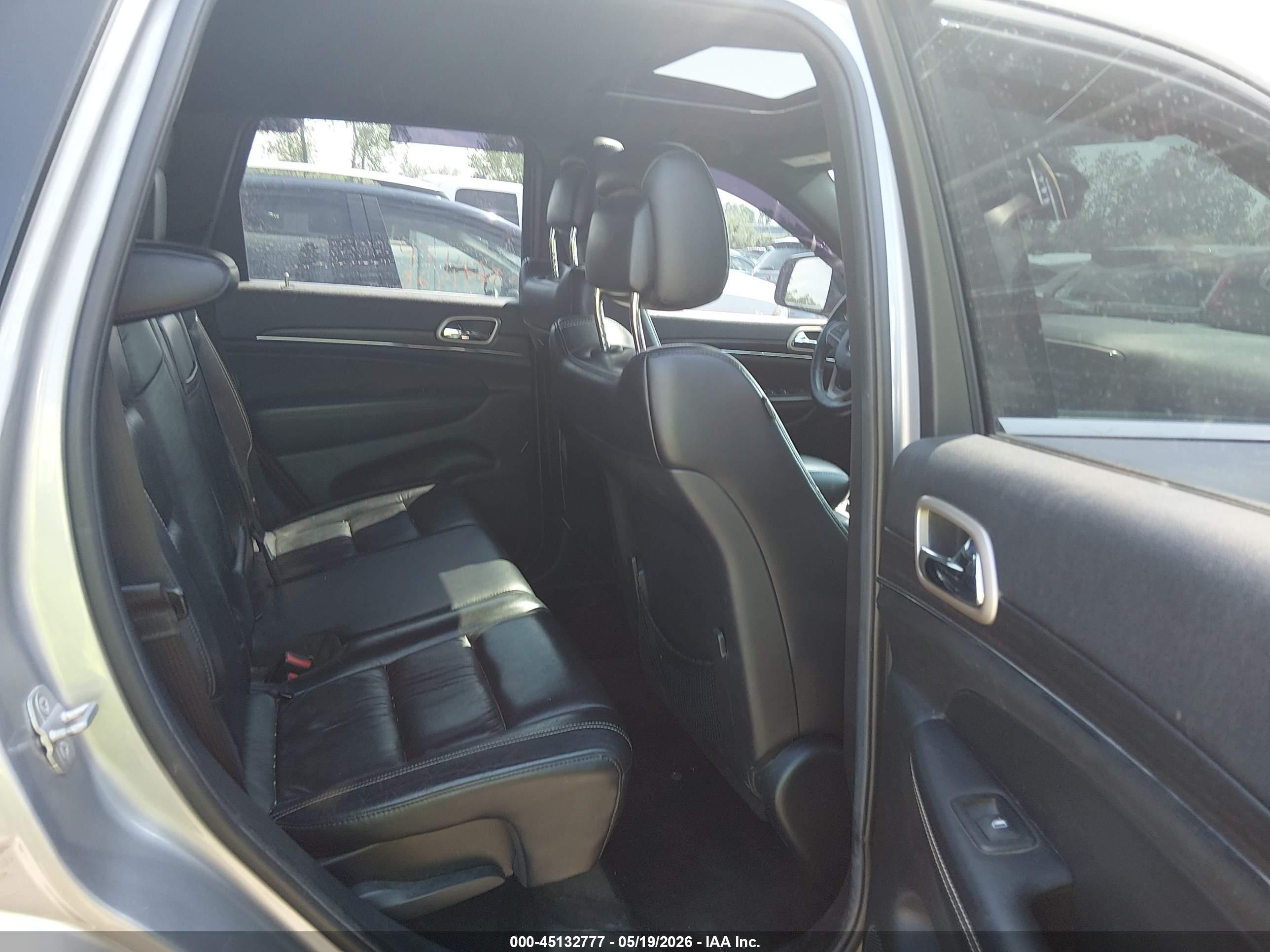 2014 Jeep Grand Cherokee Limited Silver vin: 1C4RJFBG0EC365785