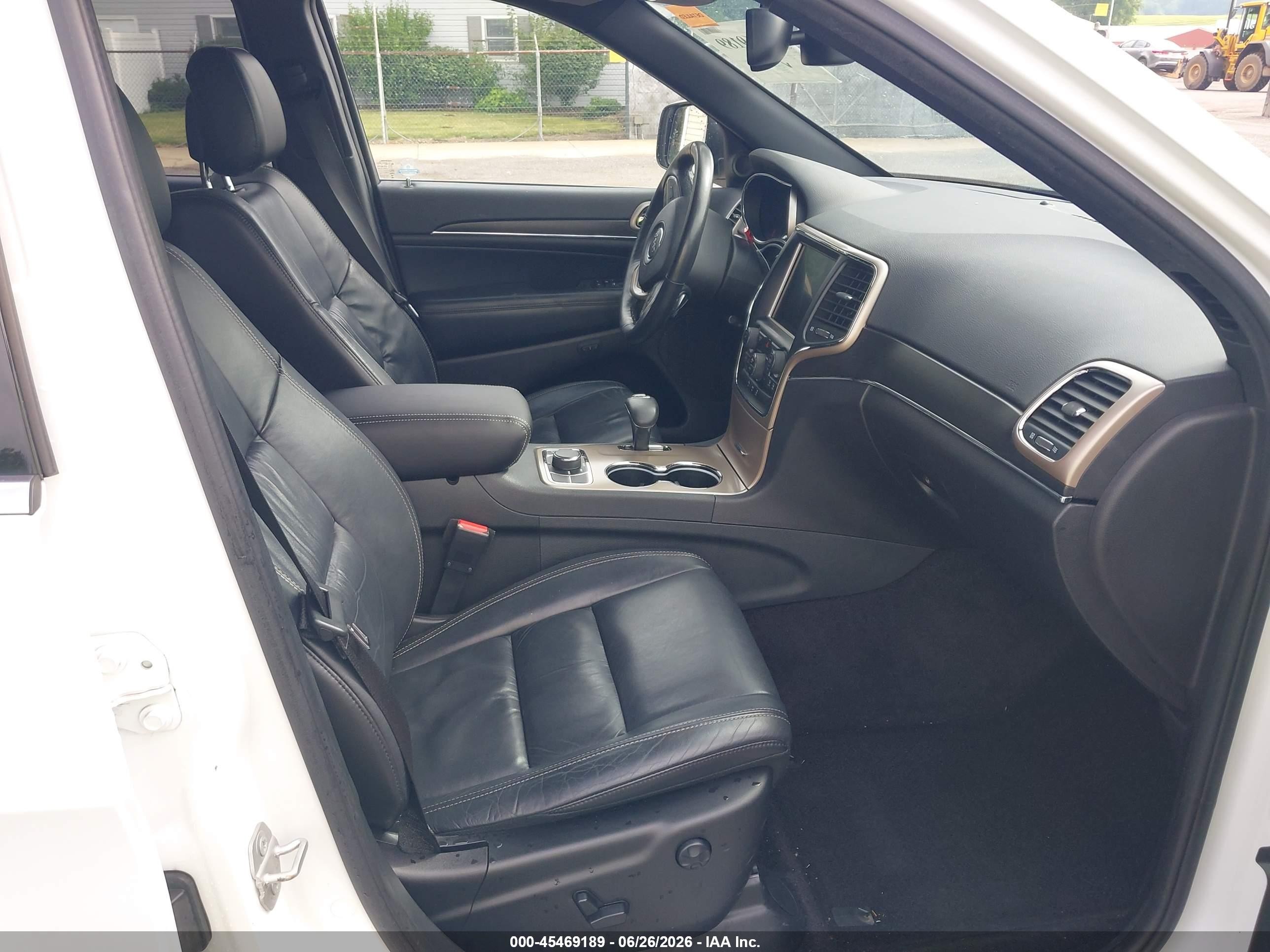 2015 Jeep Grand Cherokee Limited White vin: 1C4RJFBG0FC196658