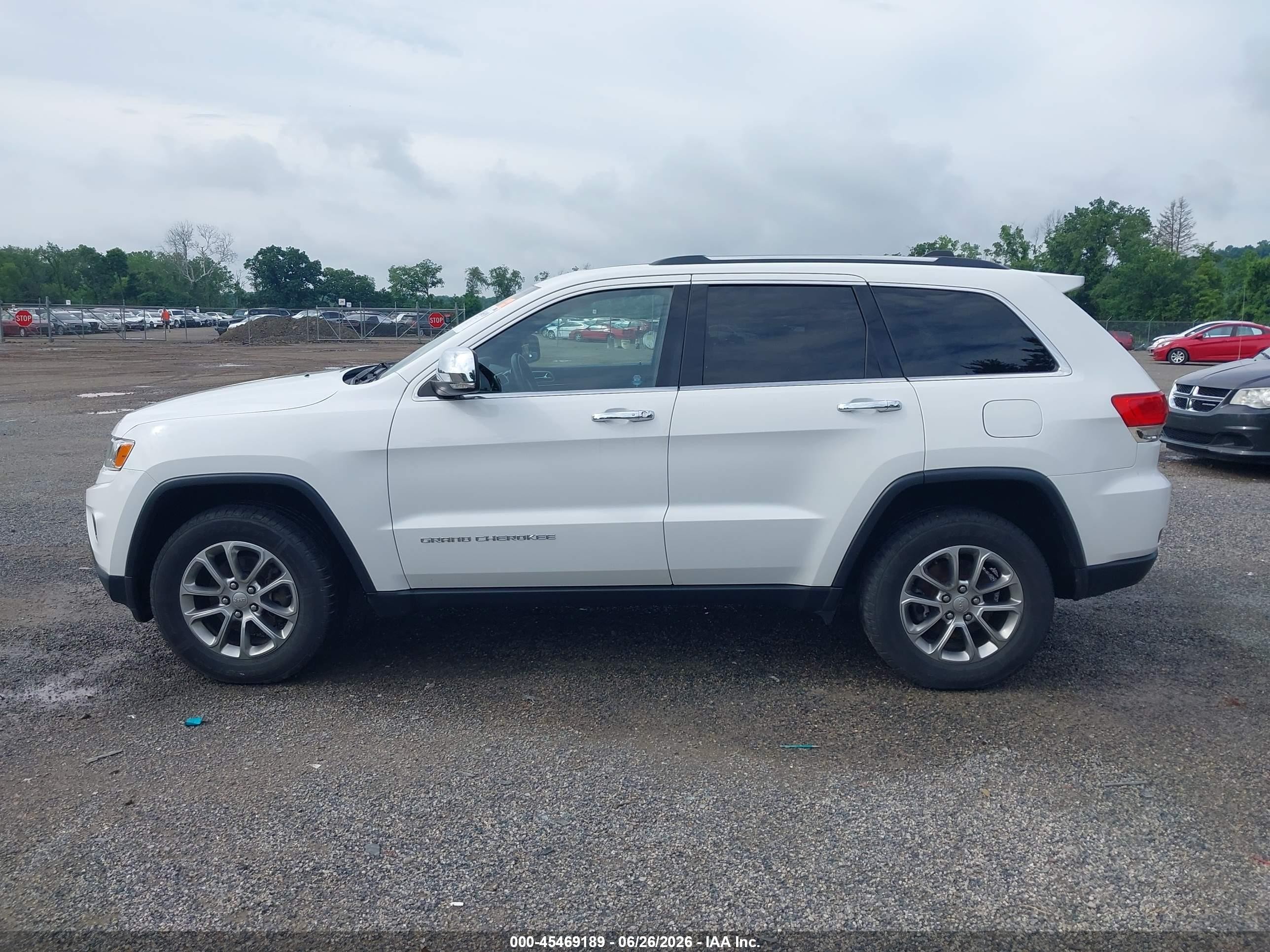 2015 Jeep Grand Cherokee Limited White vin: 1C4RJFBG0FC196658
