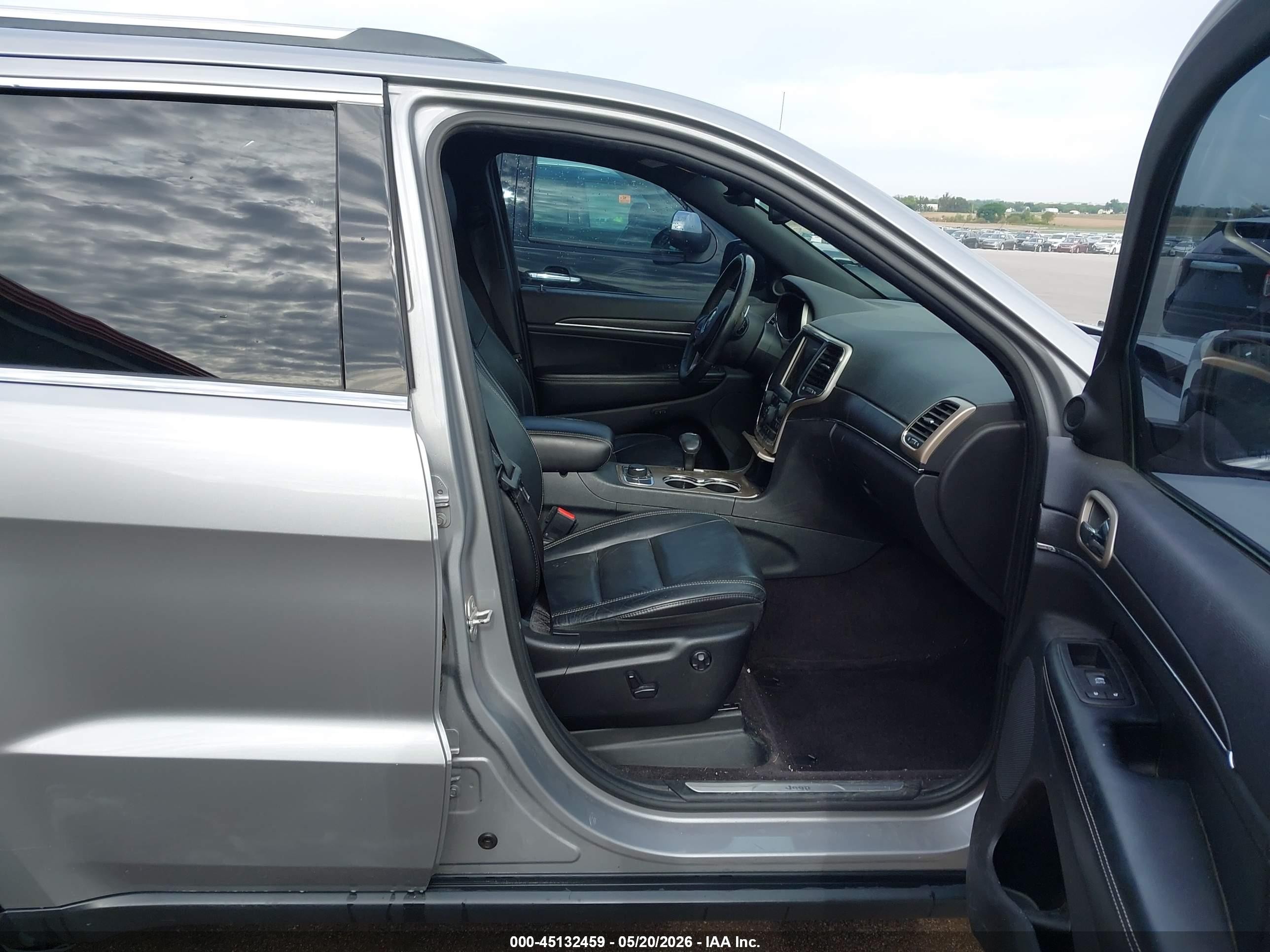 2015 Jeep Grand Cherokee Limited Silver vin: 1C4RJFBG0FC227553