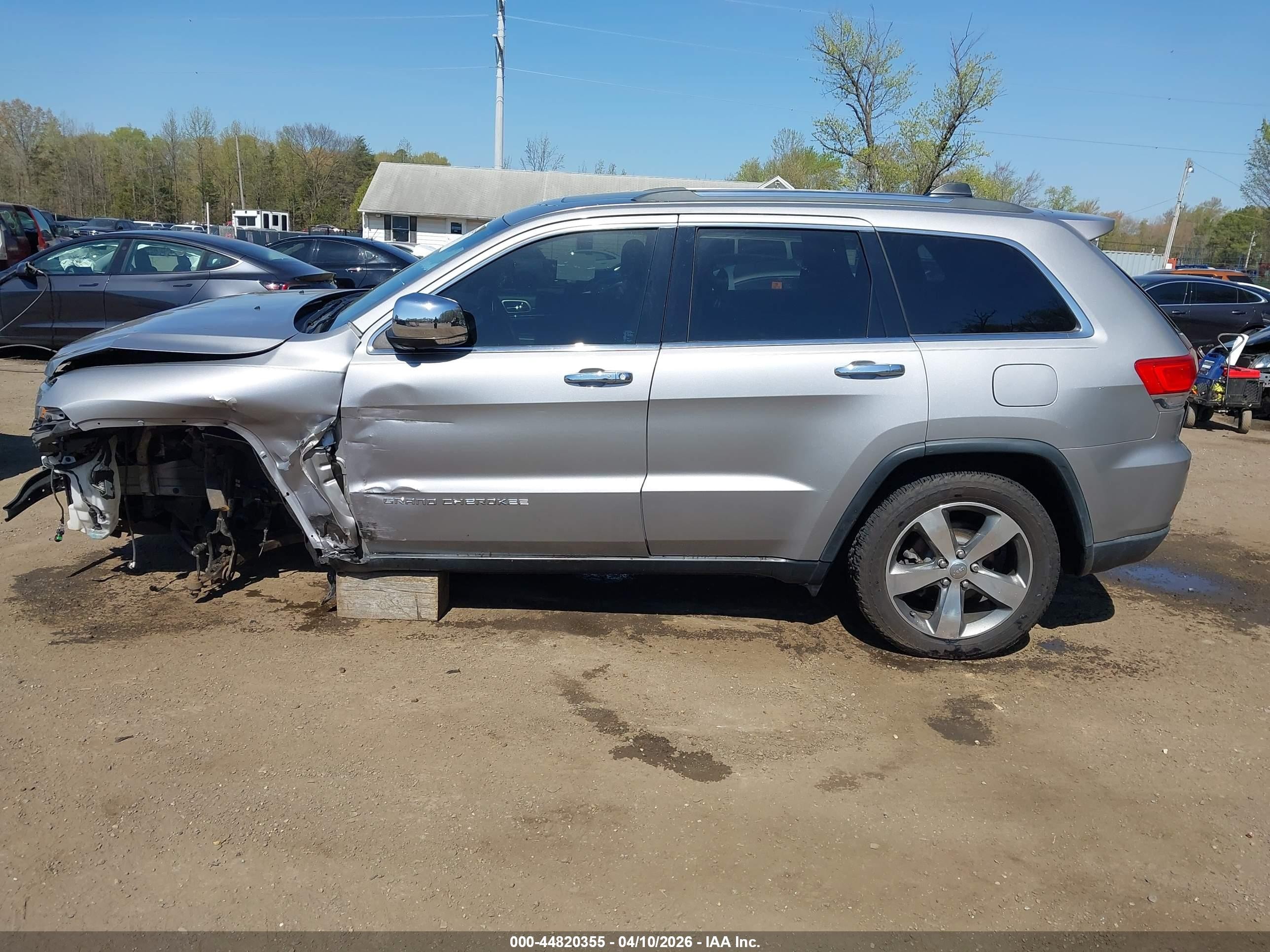 2015 Jeep Grand Cherokee Limited Серебряный vin: 1C4RJFBG0FC943112