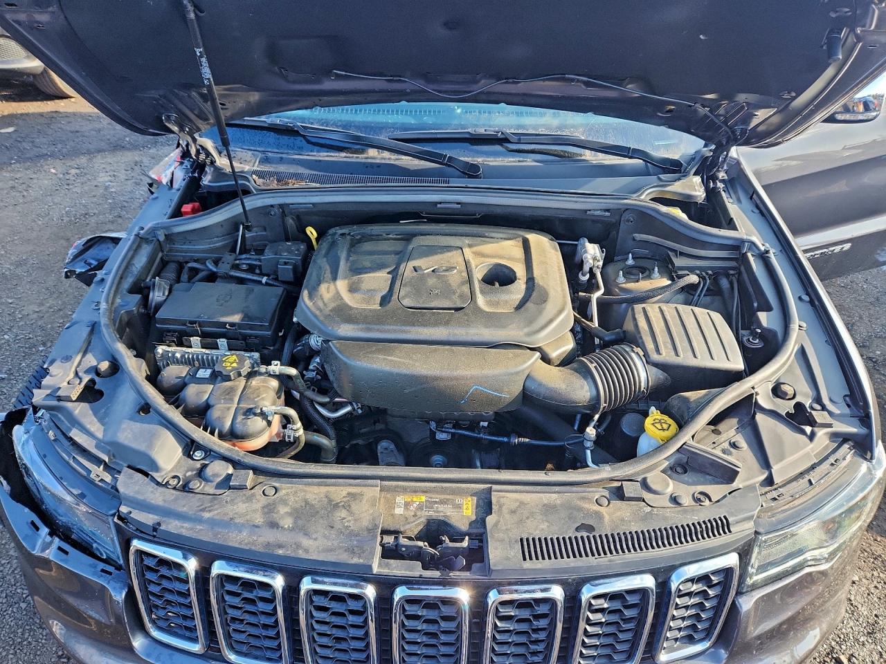 2021 Jeep Grand Cherokee Limited Gray vin: 1C4RJFBG0MC752769