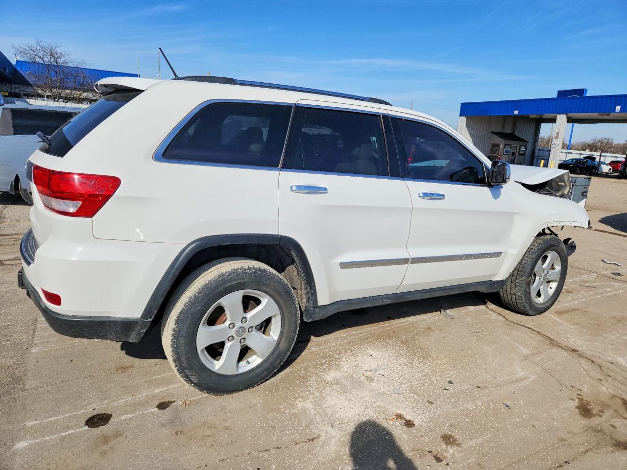 2013 Jeep Grand Cherokee Limited White vin: 1C4RJFBG1DC631510