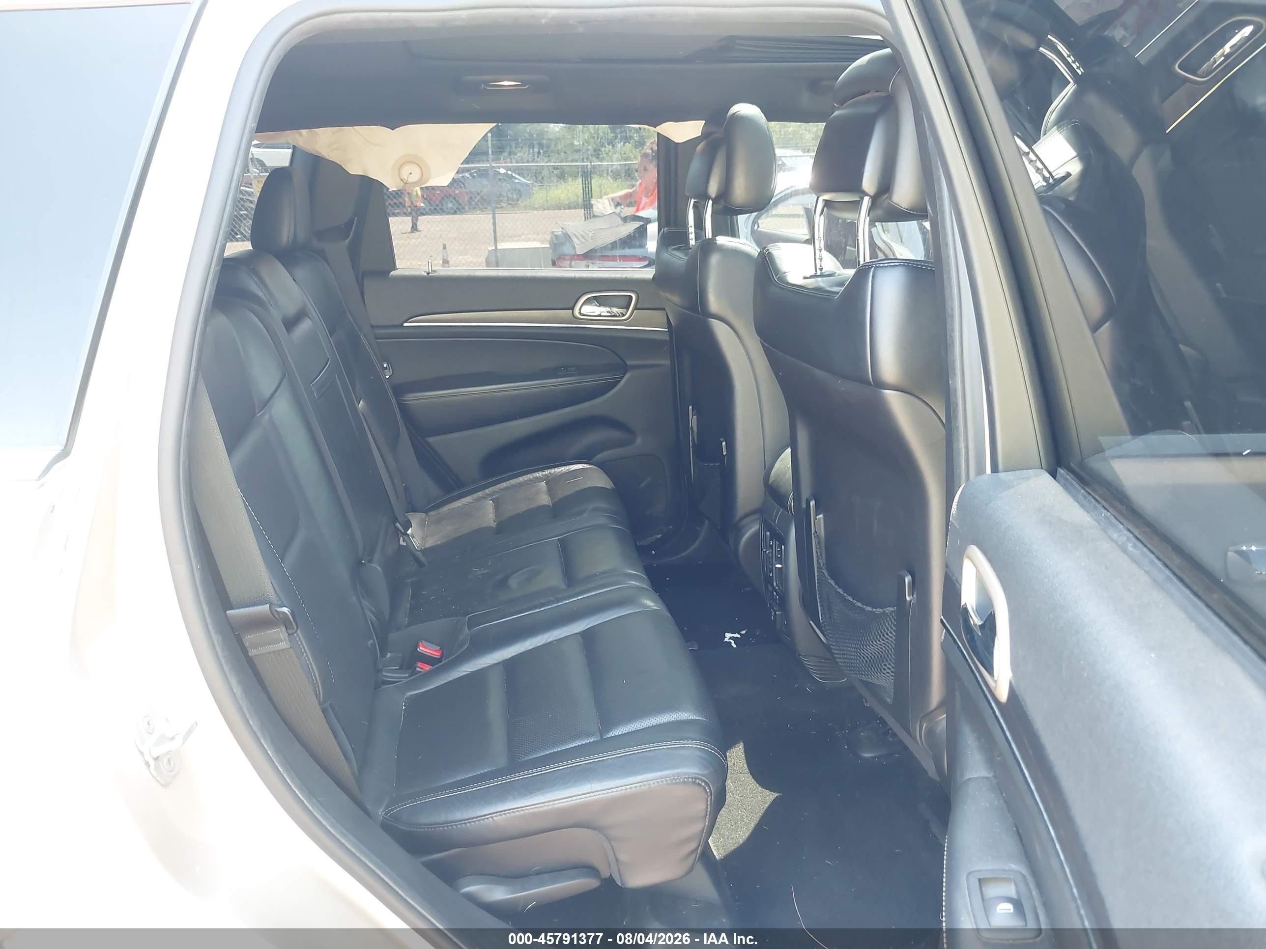 2014 Jeep Grand Cherokee Limited Золотой vin: 1C4RJFBG1EC152926