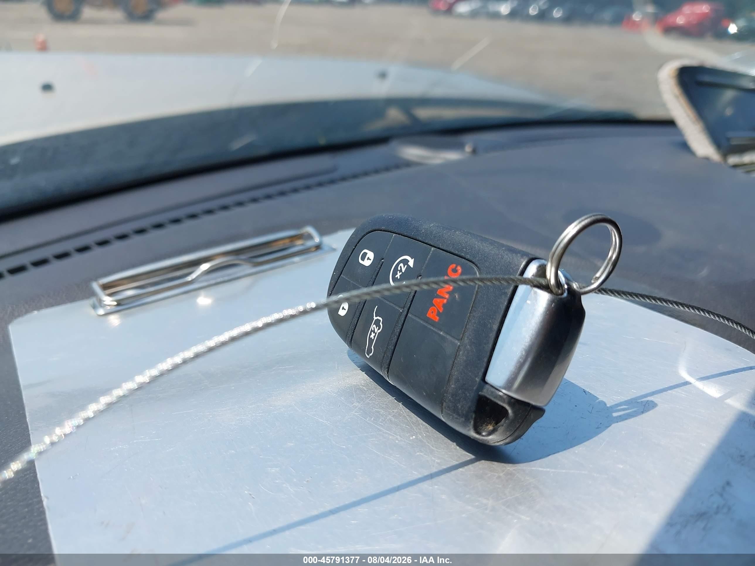 2014 Jeep Grand Cherokee Limited Золотой vin: 1C4RJFBG1EC152926