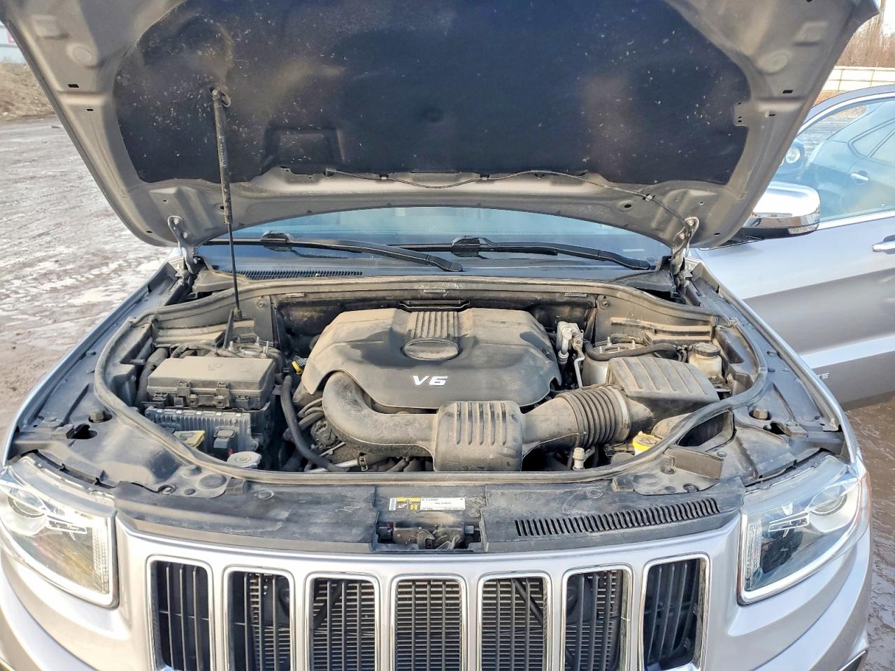 2015 Jeep Grand Cherokee Limited Silver vin: 1C4RJFBG1FC190772