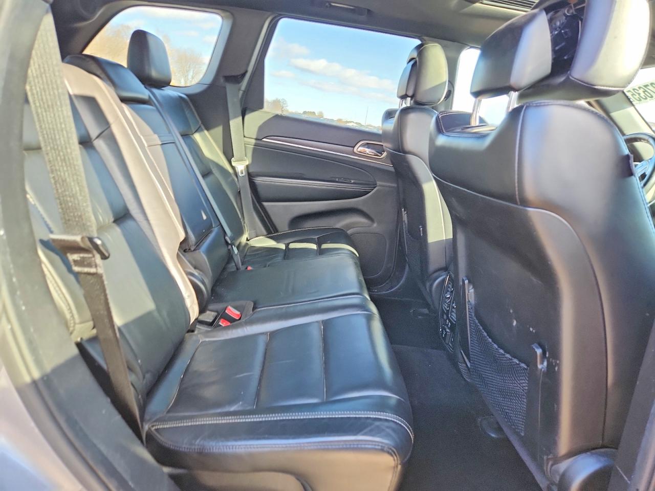 2015 Jeep Grand Cherokee Limited Silver vin: 1C4RJFBG1FC211622