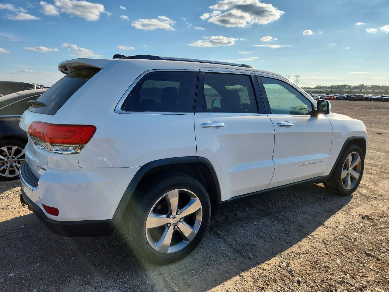 2015 Jeep Grand Cherokee Limited White vin: 1C4RJFBG1FC235063