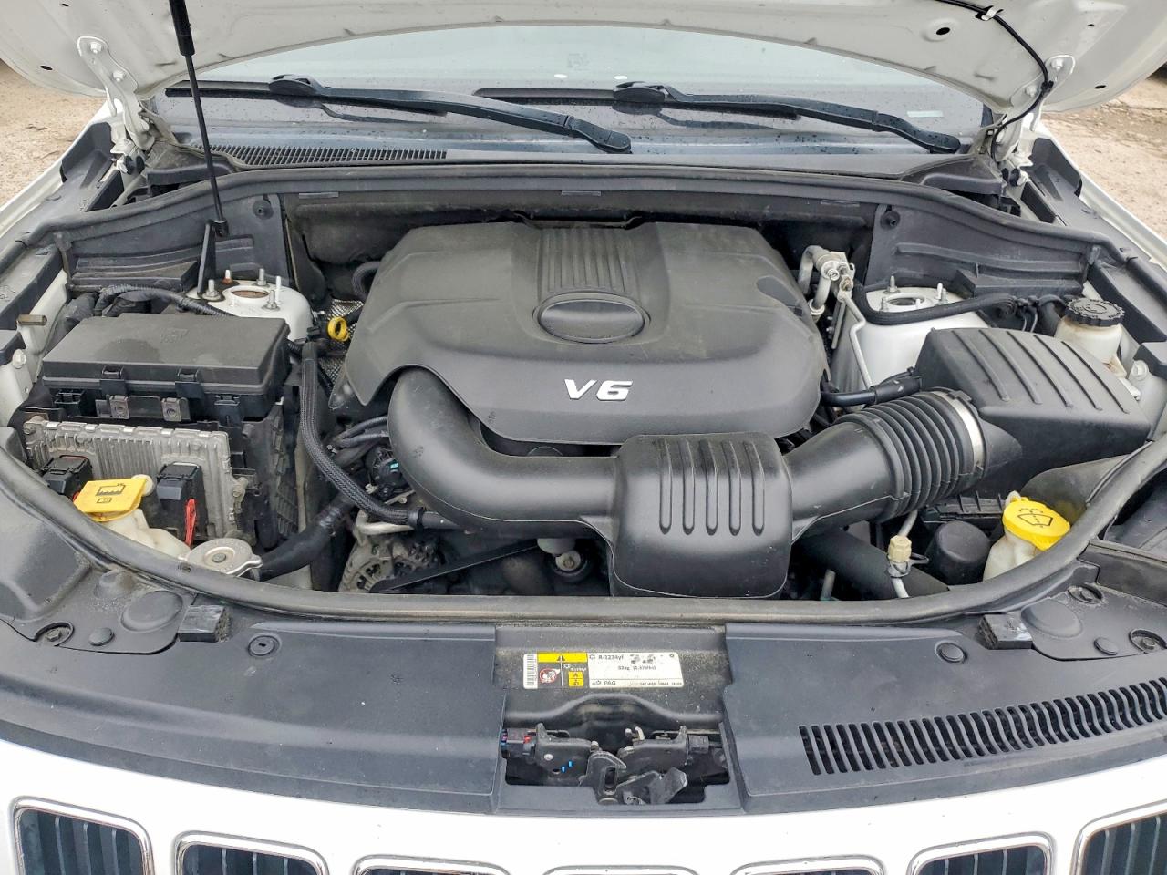 2015 Jeep Grand Cherokee Limited White vin: 1C4RJFBG1FC604472