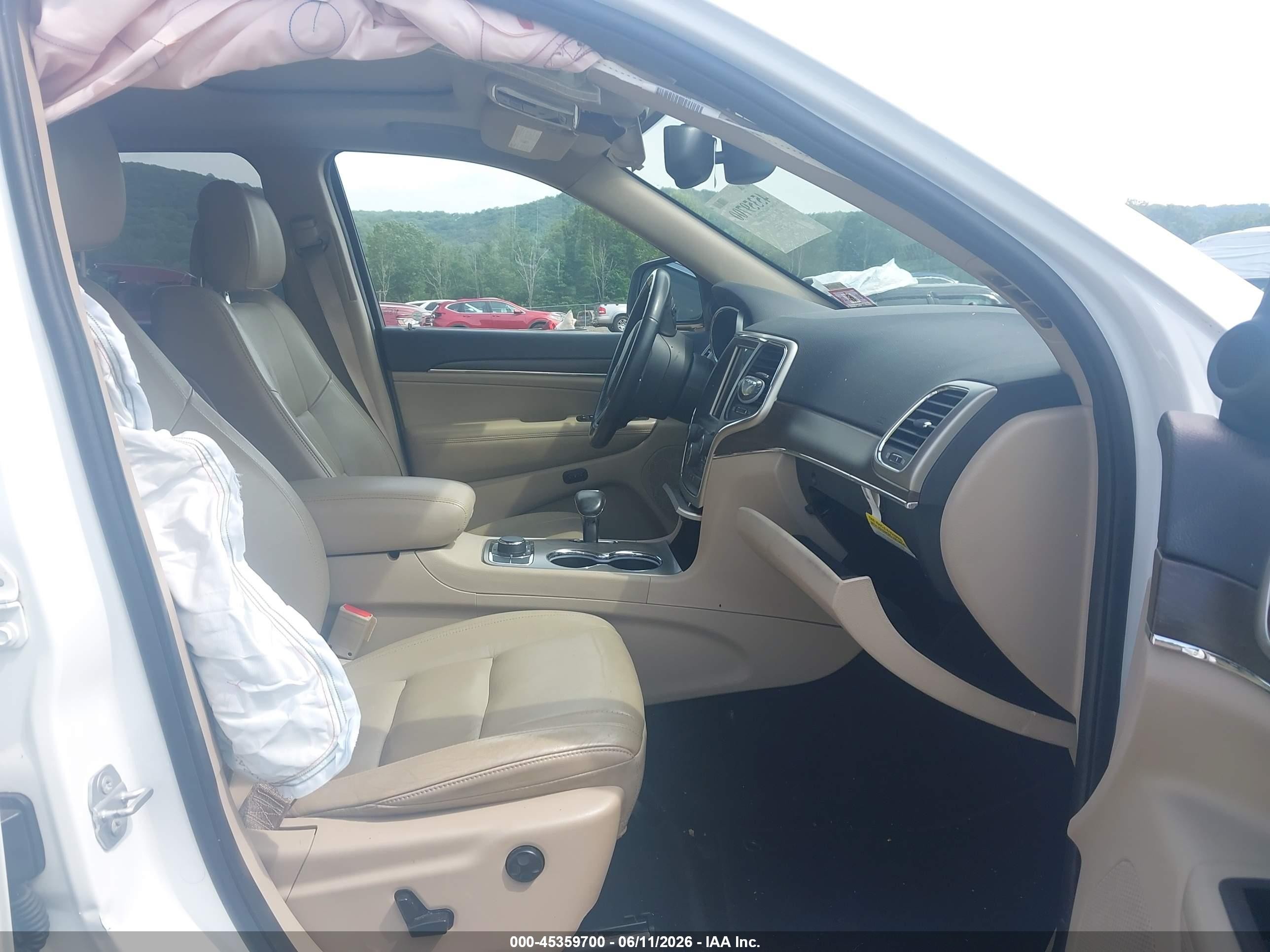 2015 Jeep Grand Cherokee Limited White vin: 1C4RJFBG1FC877296