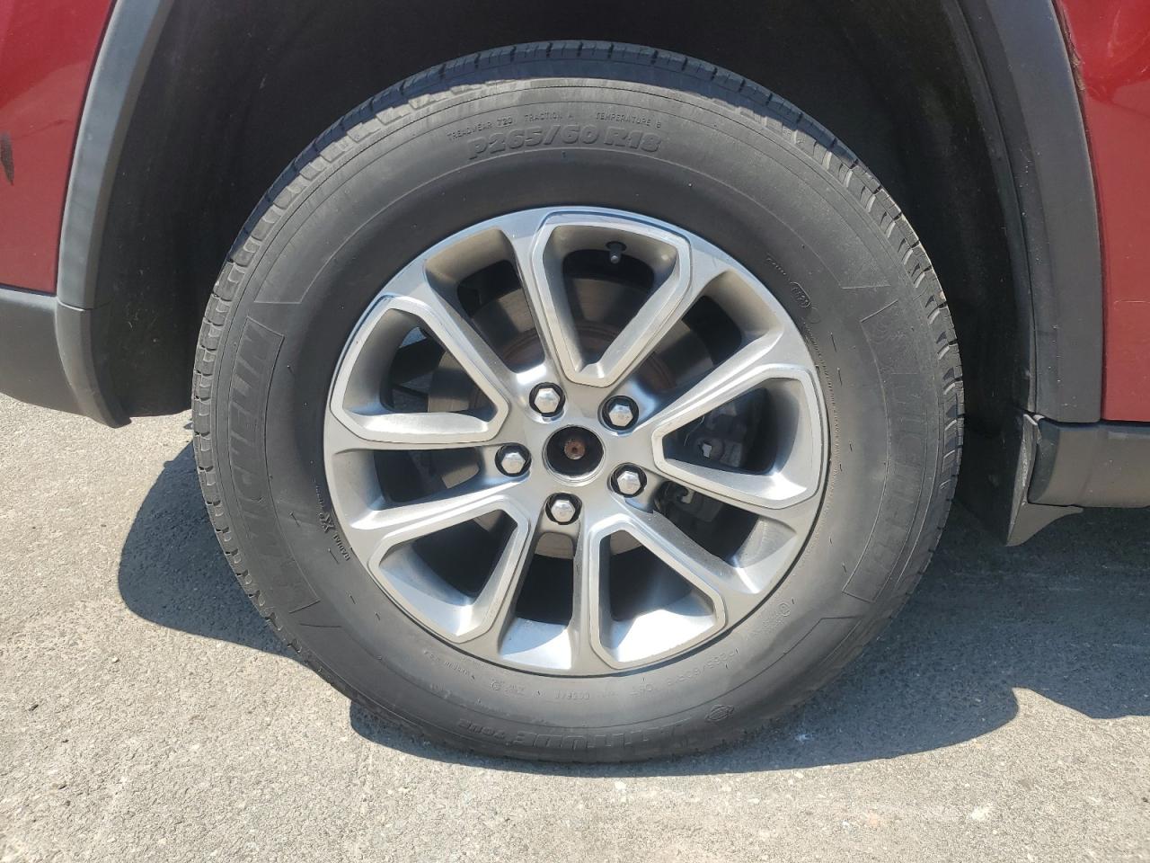 2014 Jeep Grand Cherokee Limited Maroon vin: 1C4RJFBG2EC269172 Damage: Right Rear Center Cap, Missing, Replacement Required