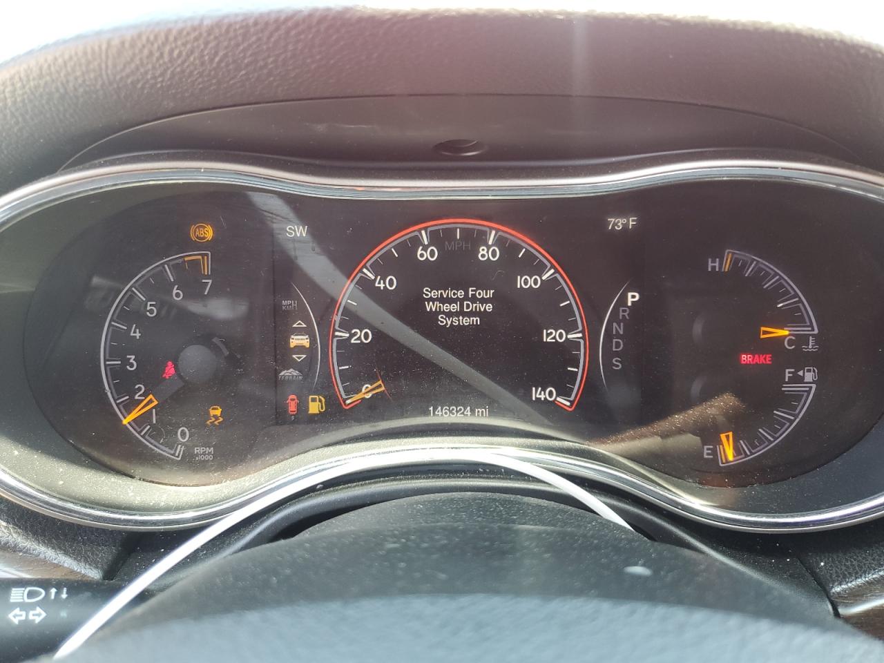 2014 Jeep Grand Cherokee Limited Maroon vin: 1C4RJFBG2EC269172 Damage: Warning Light - Abs, On, Unacceptable