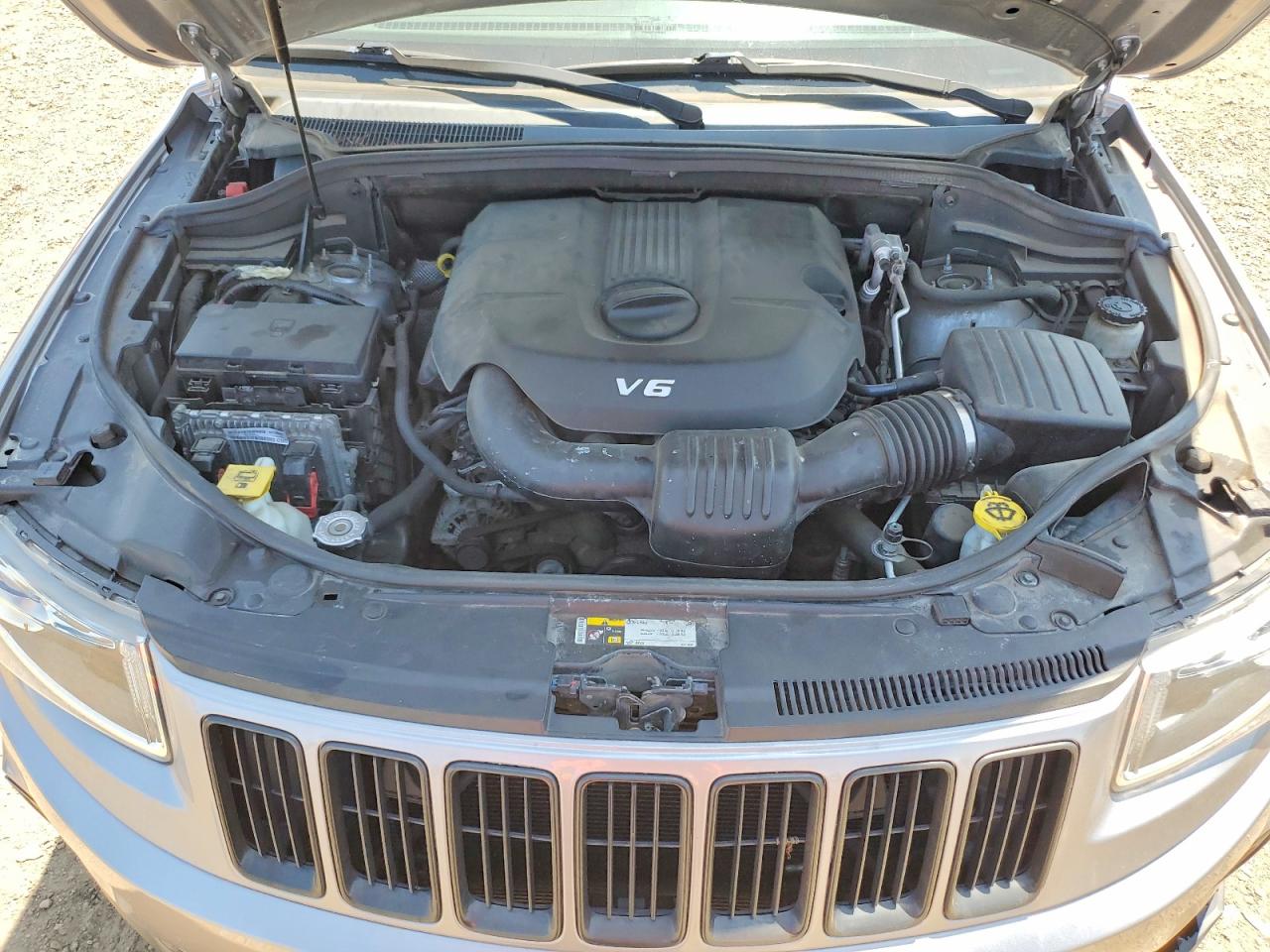 2014 Jeep Grand Cherokee Limited Silver vin: 1C4RJFBG2EC350544