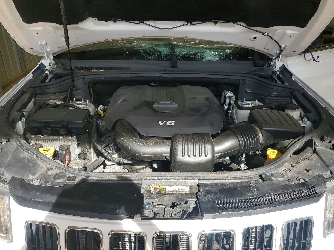 2014 Jeep Grand Cherokee Limited White vin: 1C4RJFBG2EC363343