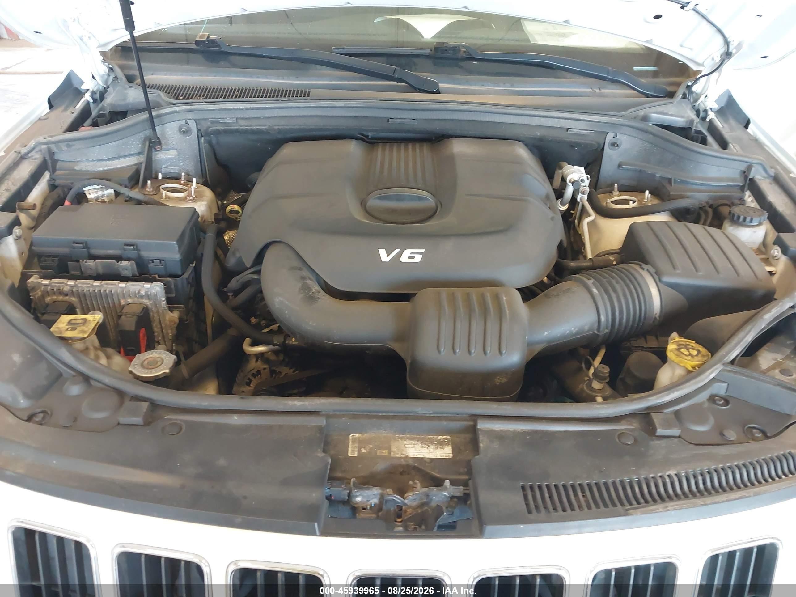 2014 Jeep Grand Cherokee Limited White vin: 1C4RJFBG2EC583629