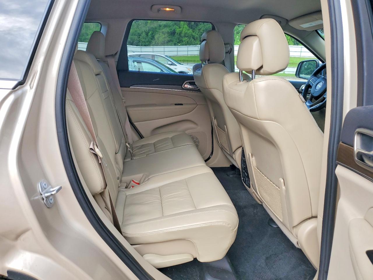 2015 Jeep Grand Cherokee Limited Желто-коричневый vin: 1C4RJFBG2FC130144