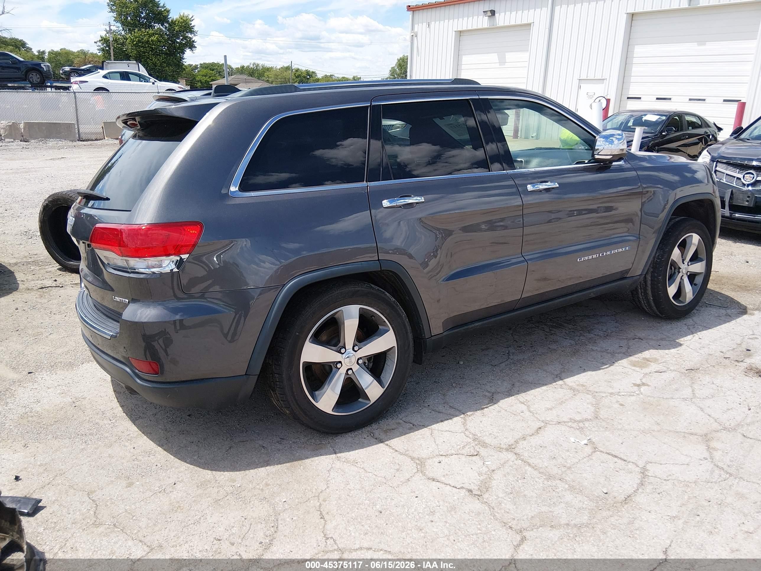 2015 Jeep Grand Cherokee Limited Silver vin: 1C4RJFBG2FC609485