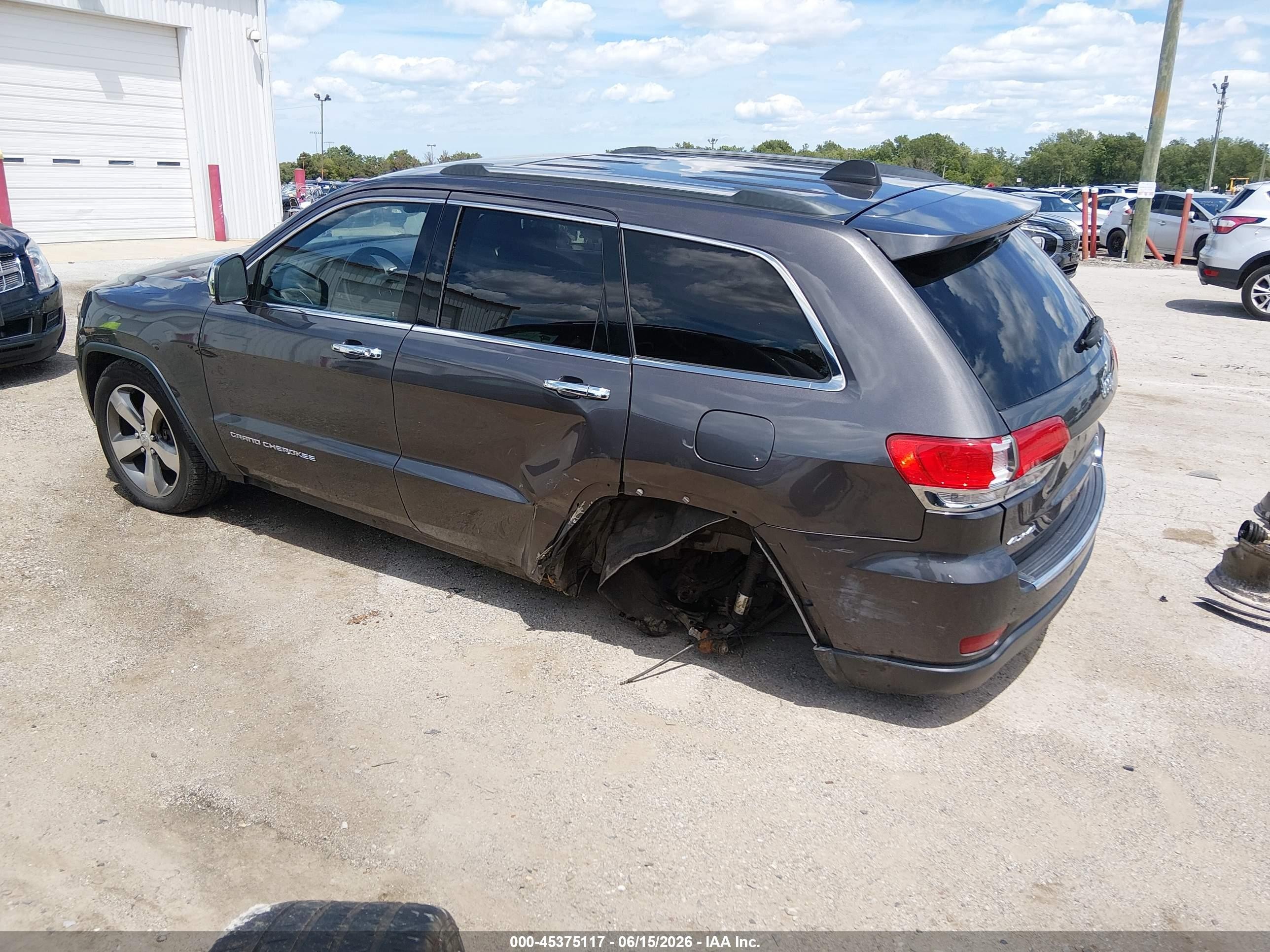 2015 Jeep Grand Cherokee Limited Silver vin: 1C4RJFBG2FC609485