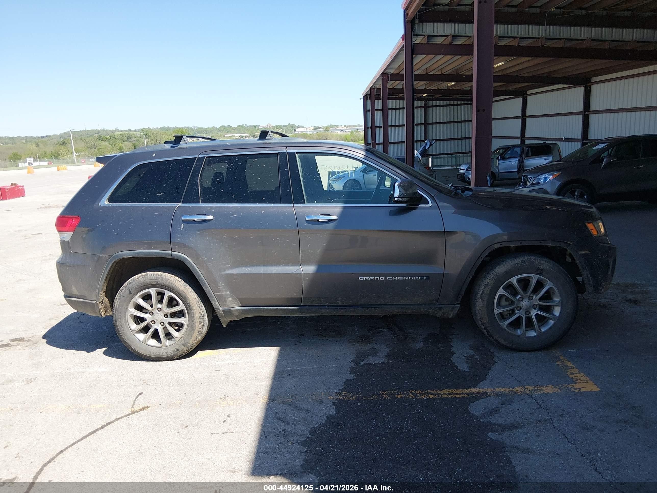 2015 Jeep Grand Cherokee Limited Silver vin: 1C4RJFBG2FC611463