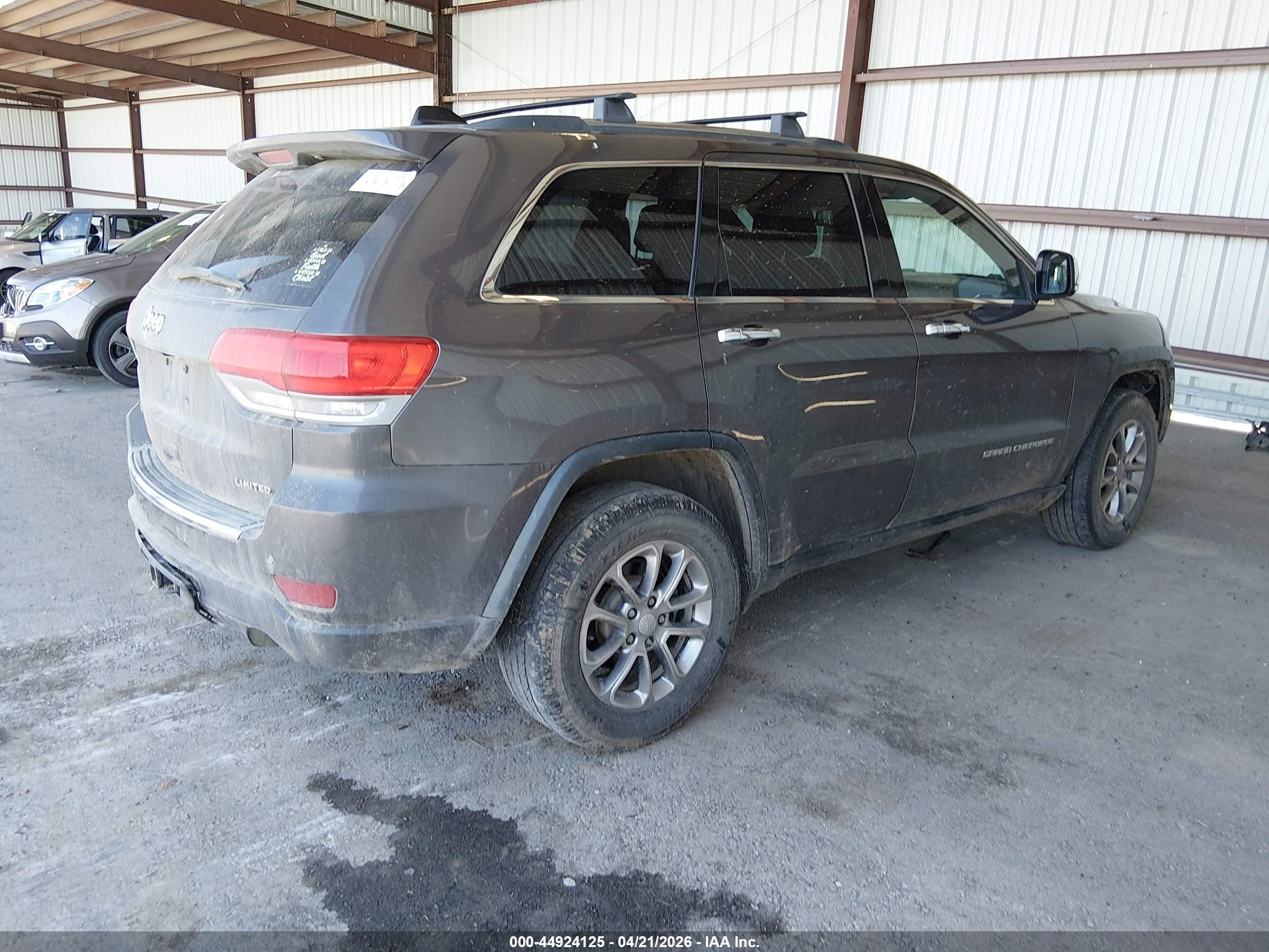2015 Jeep Grand Cherokee Limited Silver vin: 1C4RJFBG2FC611463