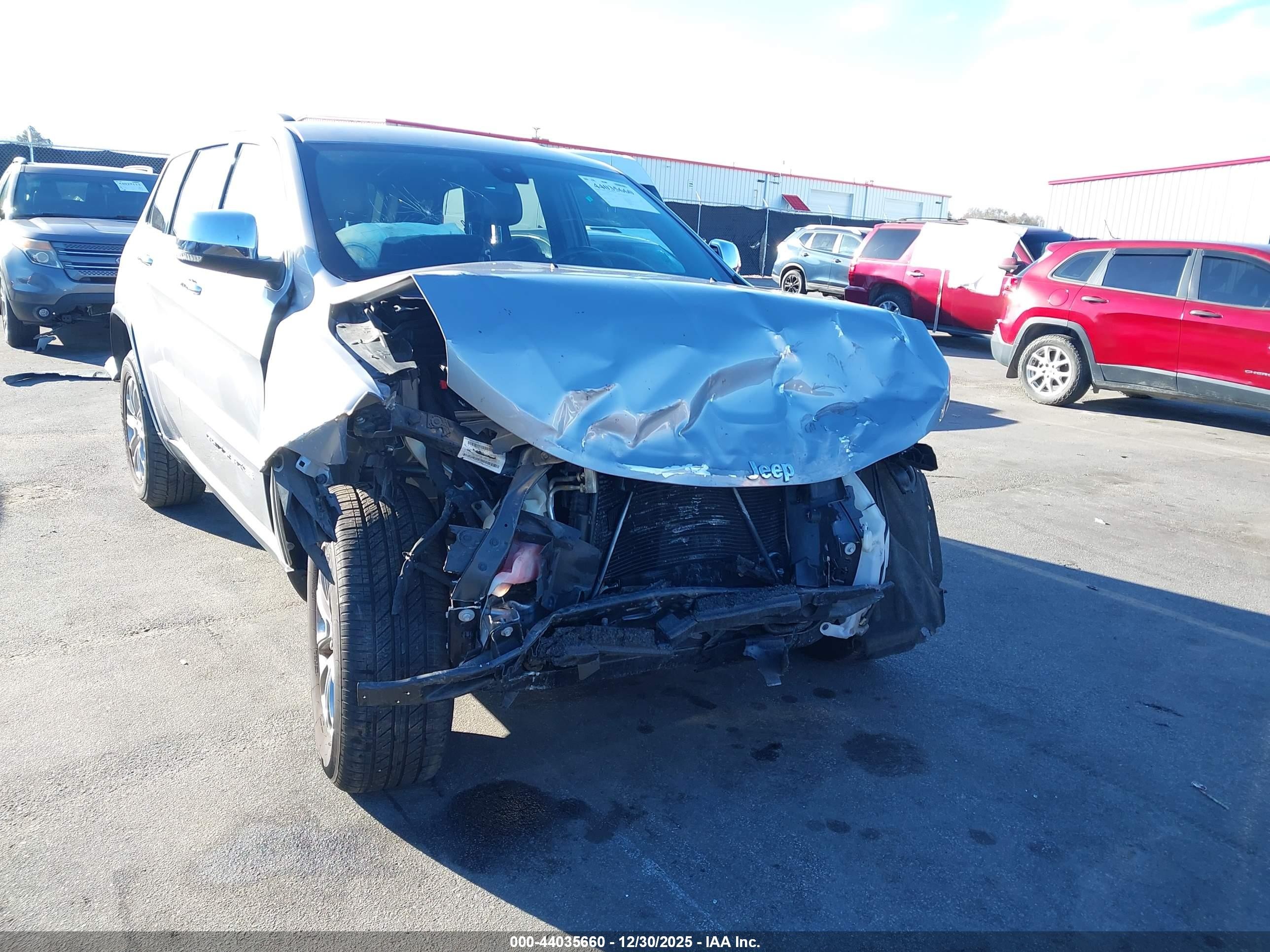 2015 Jeep Grand Cherokee Limited Серебряный vin: 1C4RJFBG2FC619935