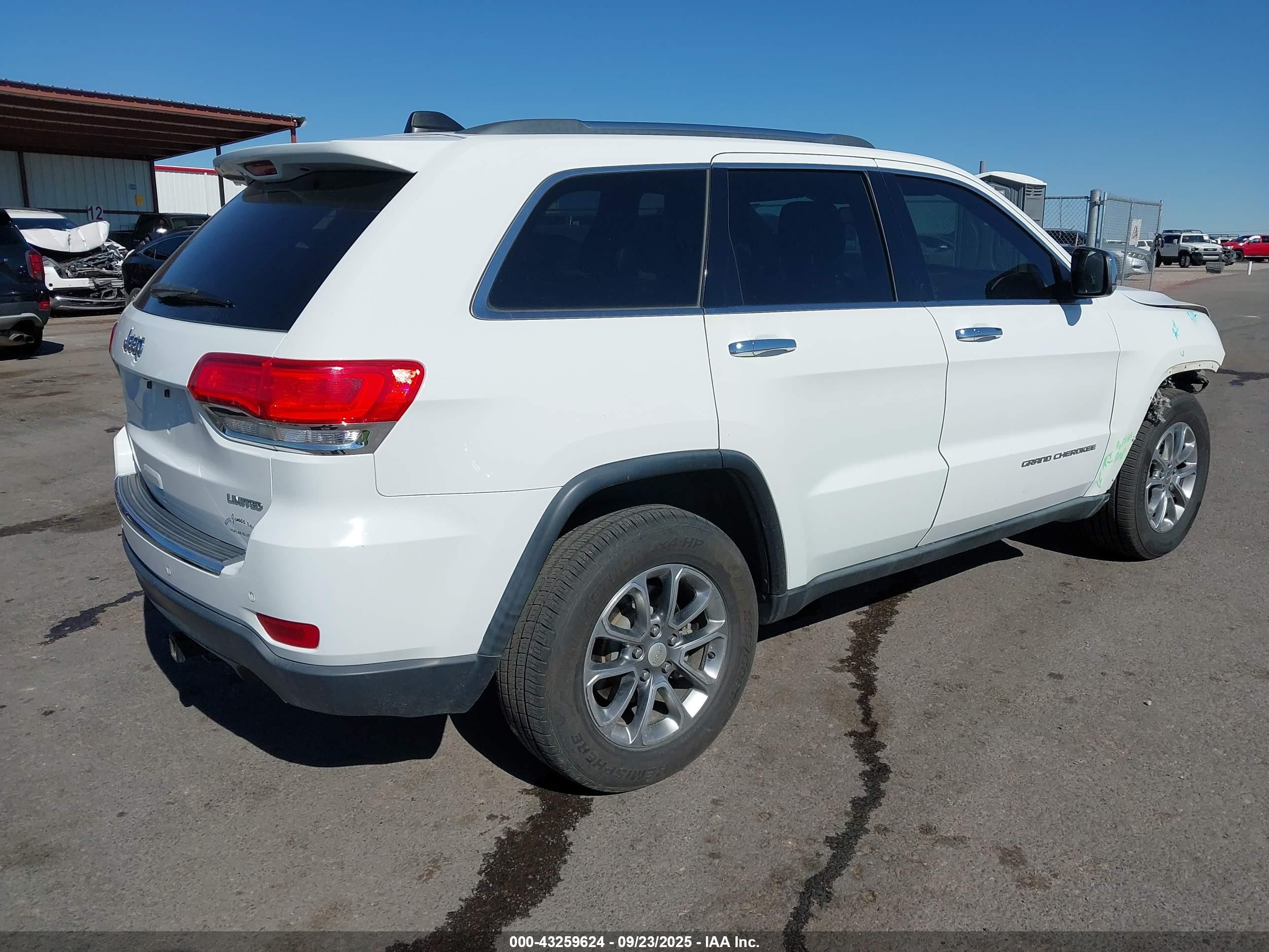 2015 Jeep Grand Cherokee Limited White vin: 1C4RJFBG2FC627243