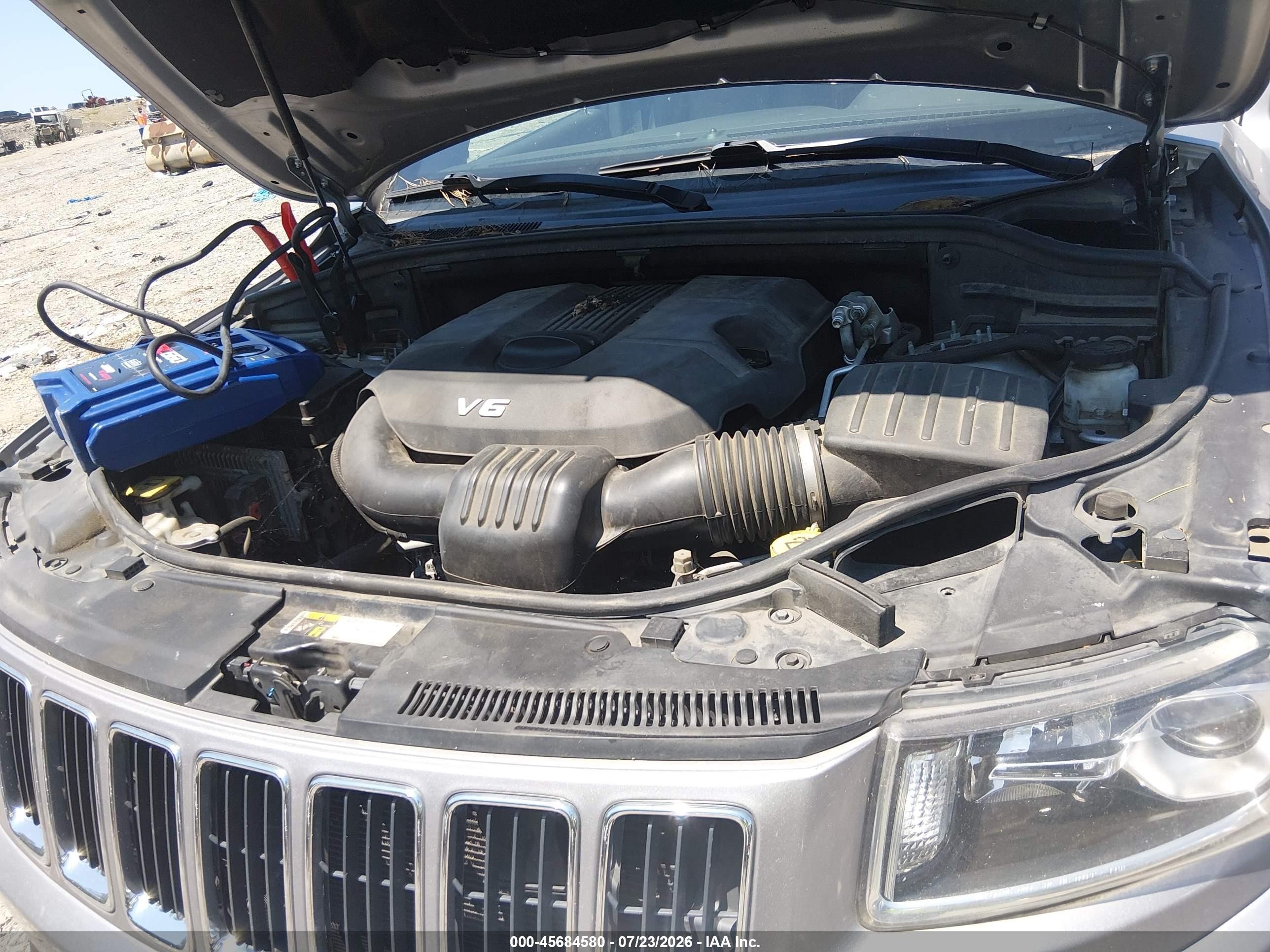 2015 Jeep Grand Cherokee Limited Silver vin: 1C4RJFBG2FC741470