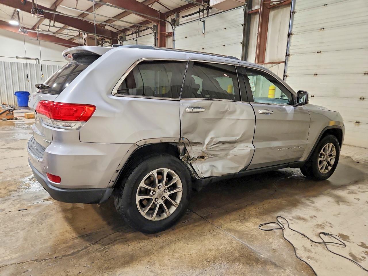 2015 Jeep Grand Cherokee Limited Silver vin: 1C4RJFBG2FC852214