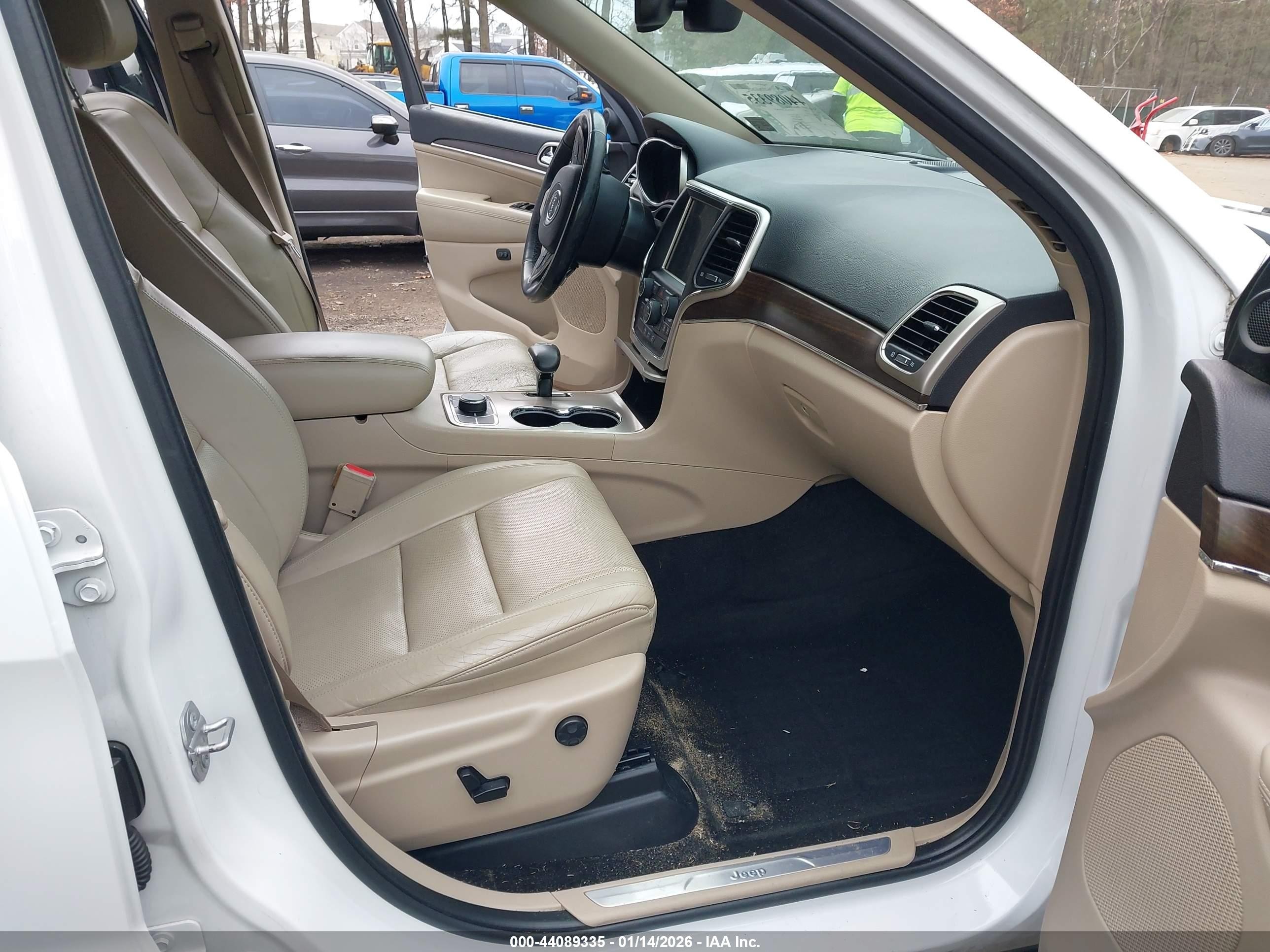 2015 Jeep Grand Cherokee Limited White vin: 1C4RJFBG2FC905316