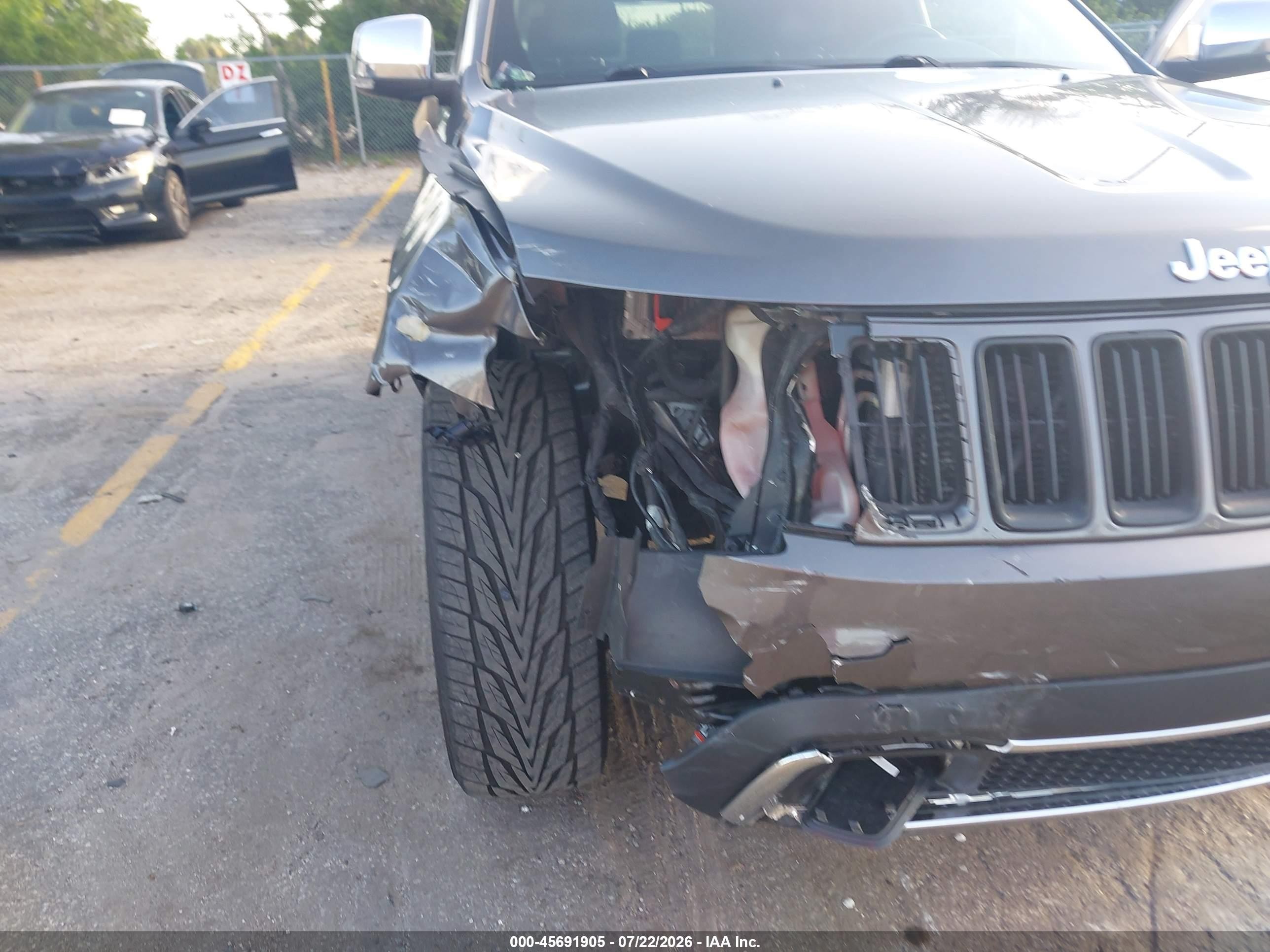 2015 Jeep Grand Cherokee Limited Серебряный vin: 1C4RJFBG2FC939966