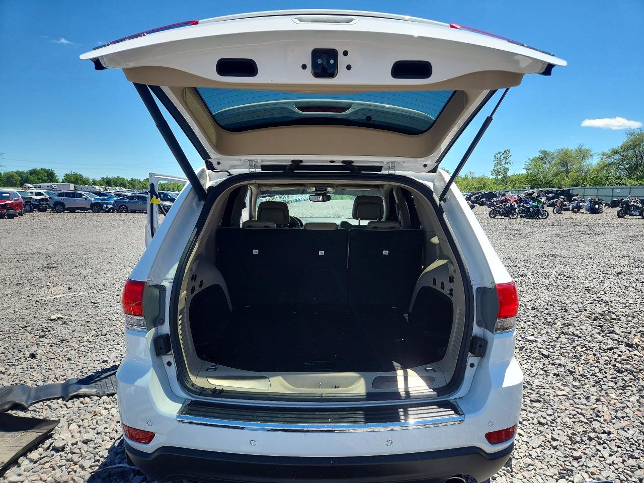 2019 Jeep Grand Cherokee Limited White vin: 1C4RJFBG2KC553932