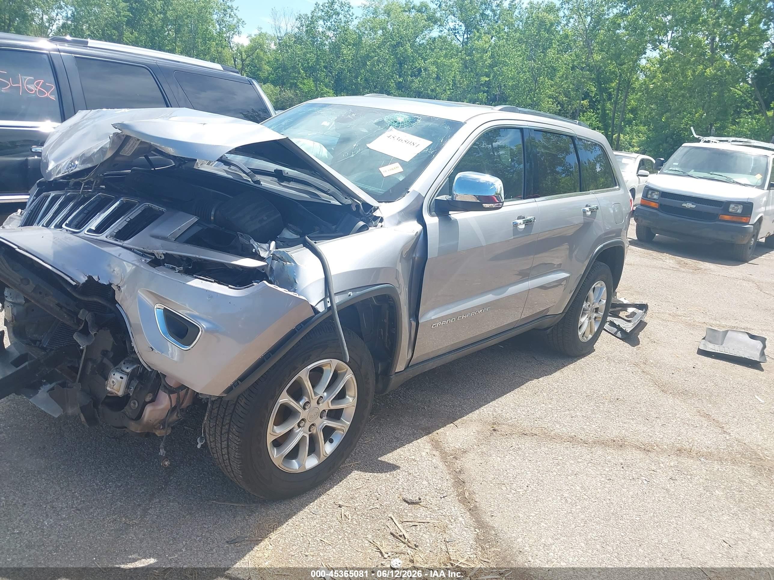 2014 Jeep Grand Cherokee Limited Silver vin: 1C4RJFBG3EC189654
