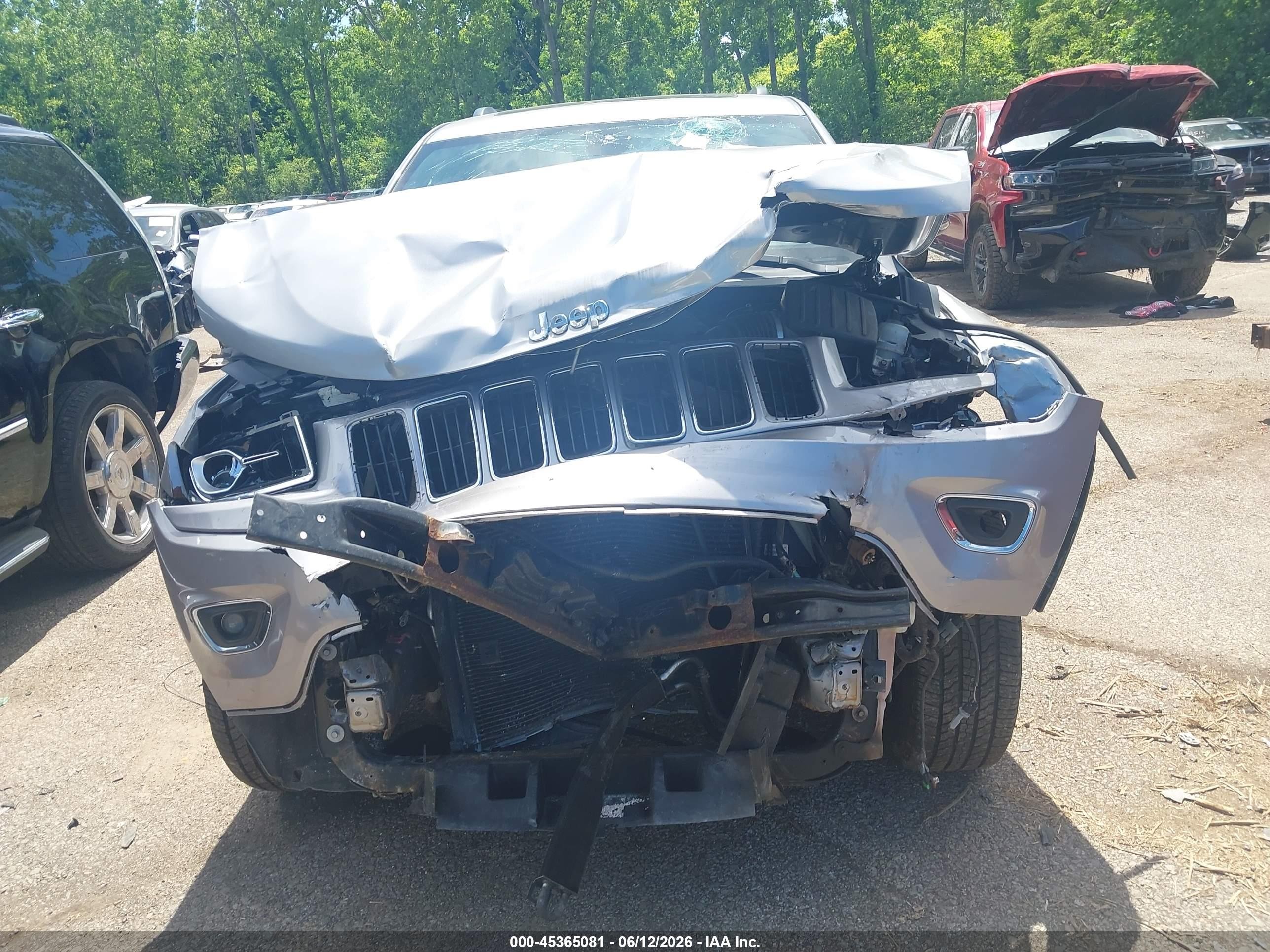 2014 Jeep Grand Cherokee Limited Silver vin: 1C4RJFBG3EC189654