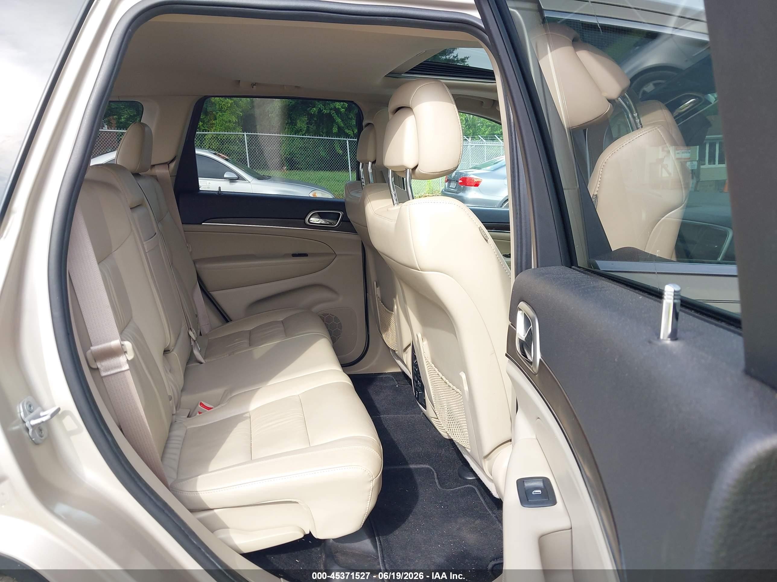 2014 Jeep Grand Cherokee Limited Gold vin: 1C4RJFBG3EC227027