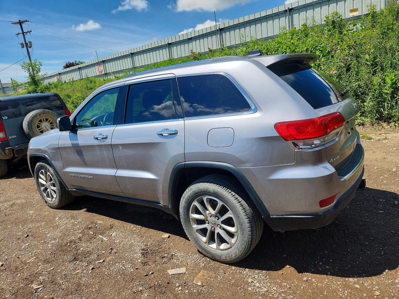 2015 Jeep Grand Cherokee Limited Silver vin: 1C4RJFBG3FC128919