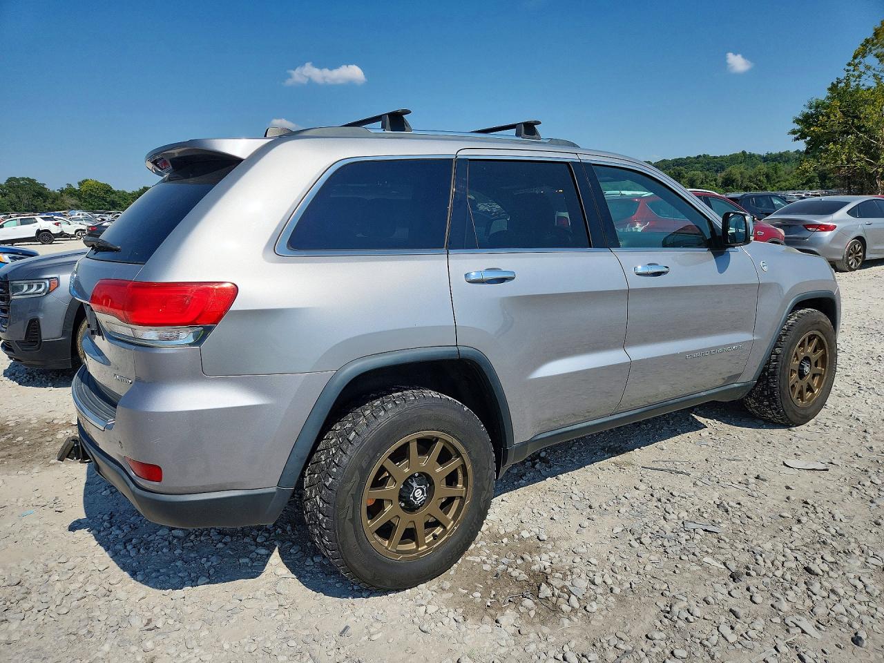 2015 Jeep Grand Cherokee Limited Silver vin: 1C4RJFBG3FC607275