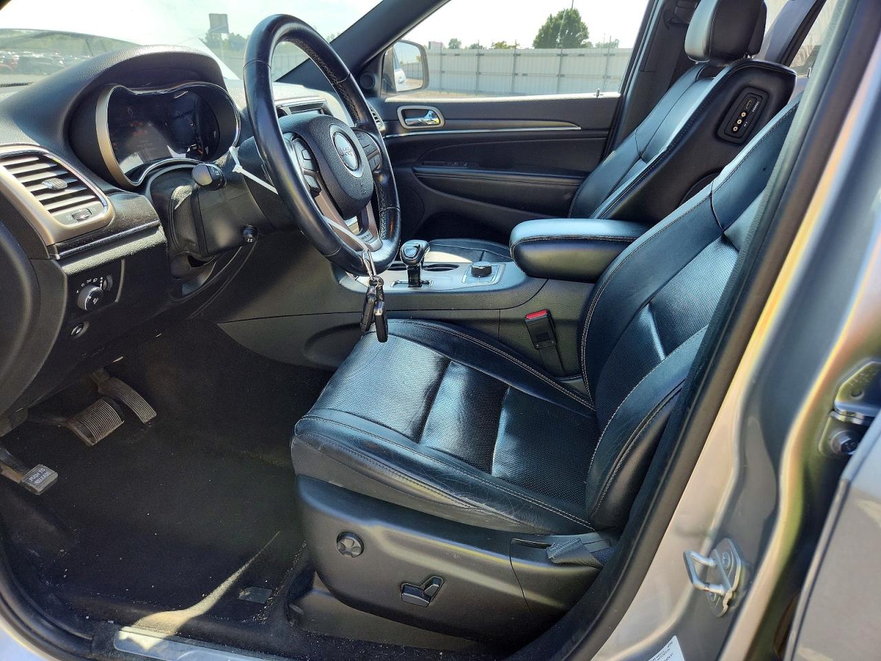 2015 Jeep Grand Cherokee Limited Silver vin: 1C4RJFBG3FC607275