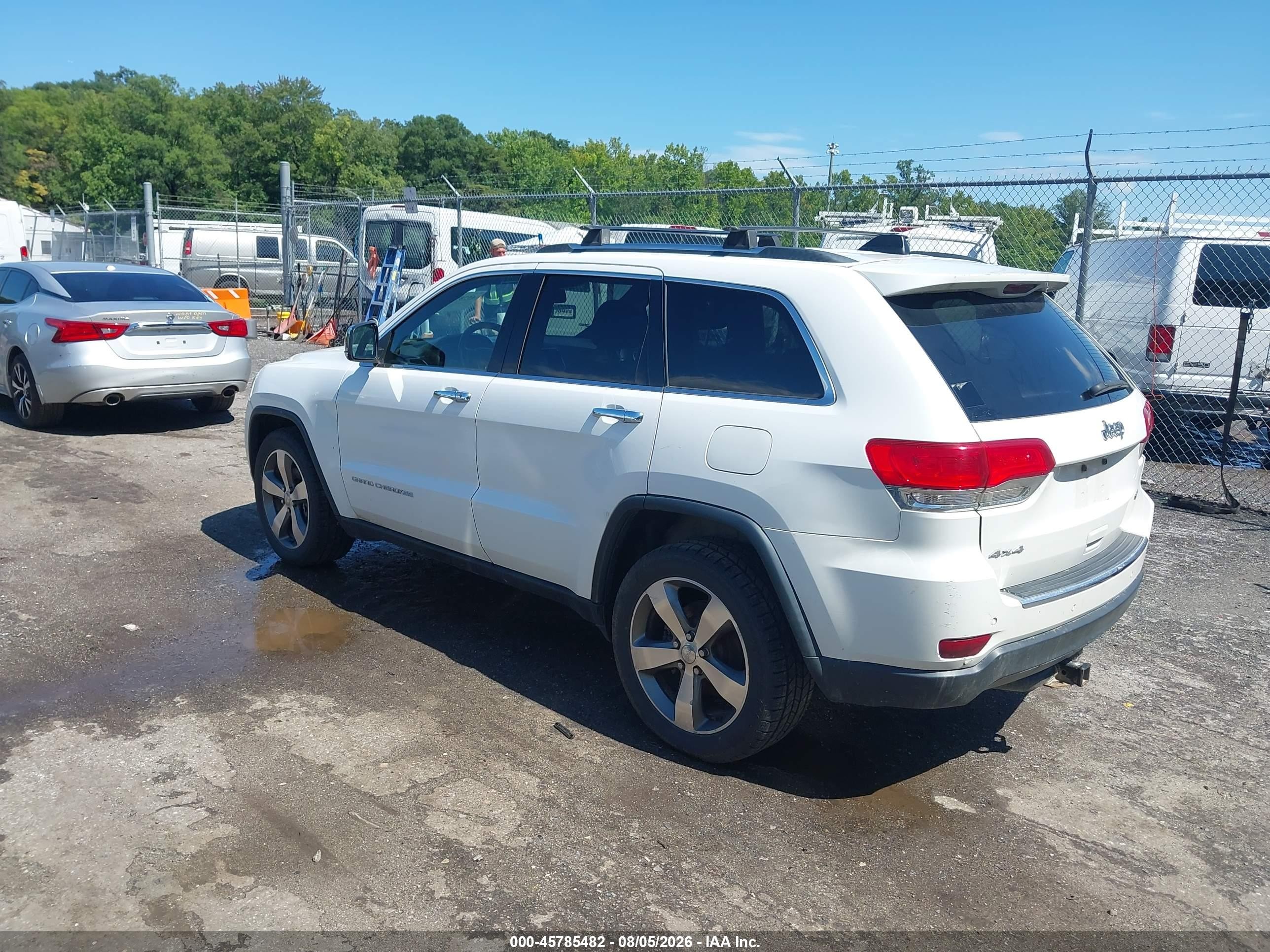 2015 Jeep Grand Cherokee Limited White vin: 1C4RJFBG3FC607728