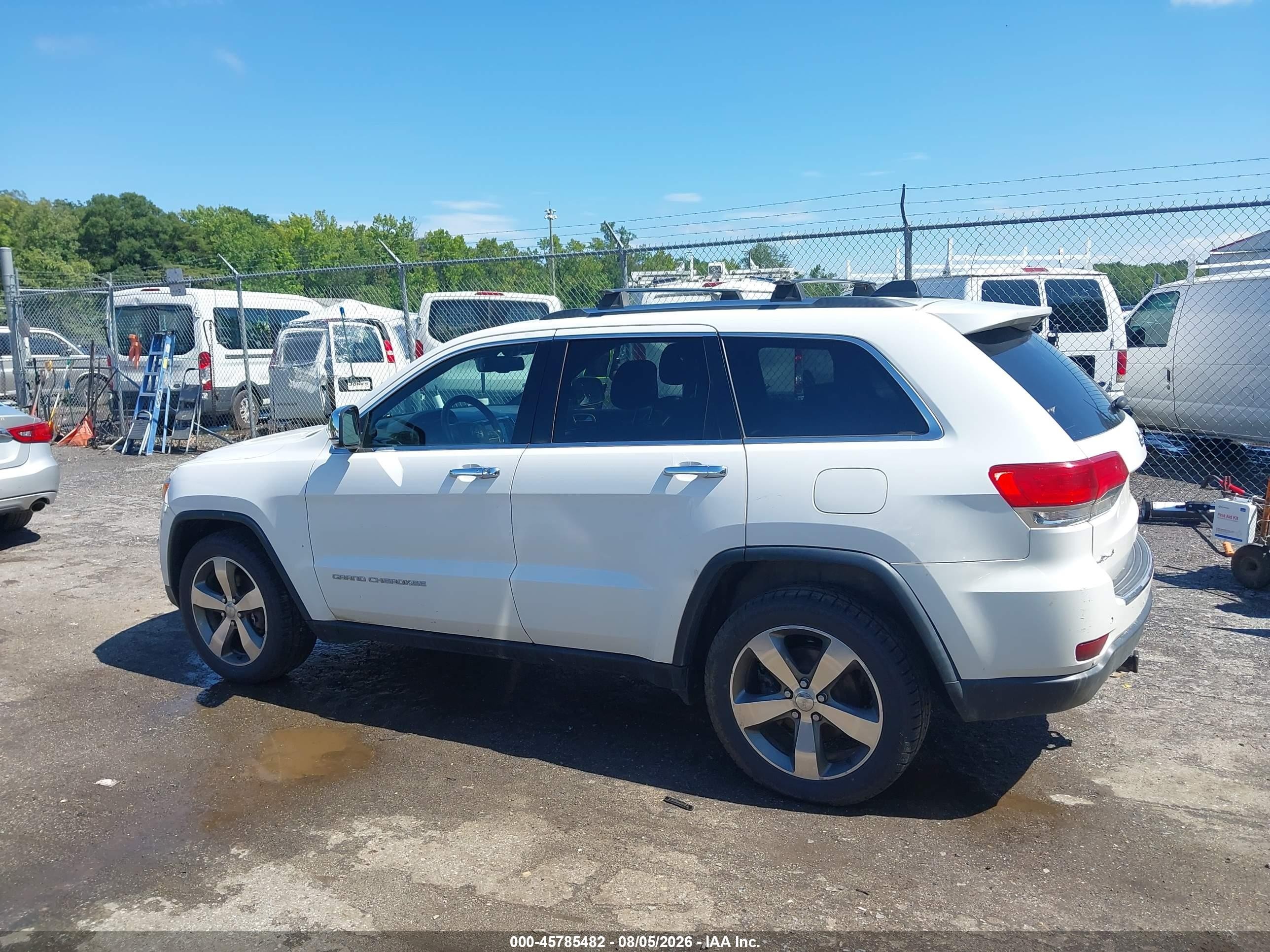 2015 Jeep Grand Cherokee Limited White vin: 1C4RJFBG3FC607728