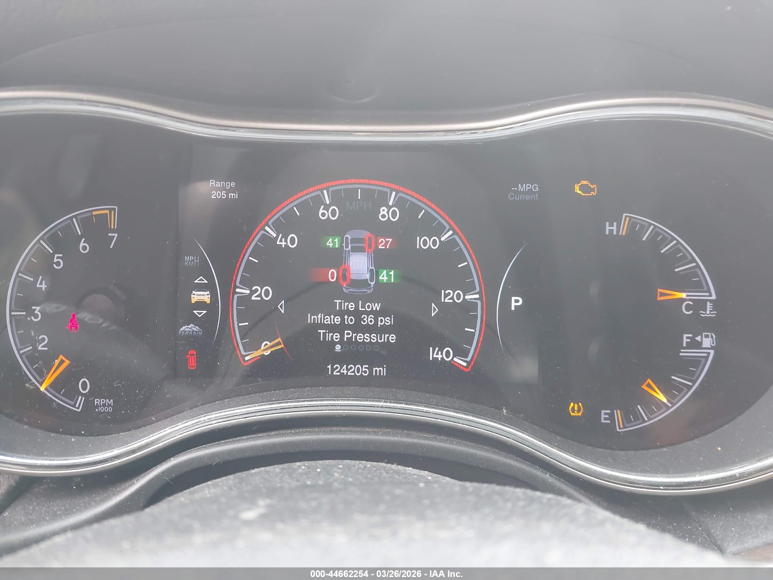 2015 Jeep Grand Cherokee Limited Белый vin: 1C4RJFBG3FC738321