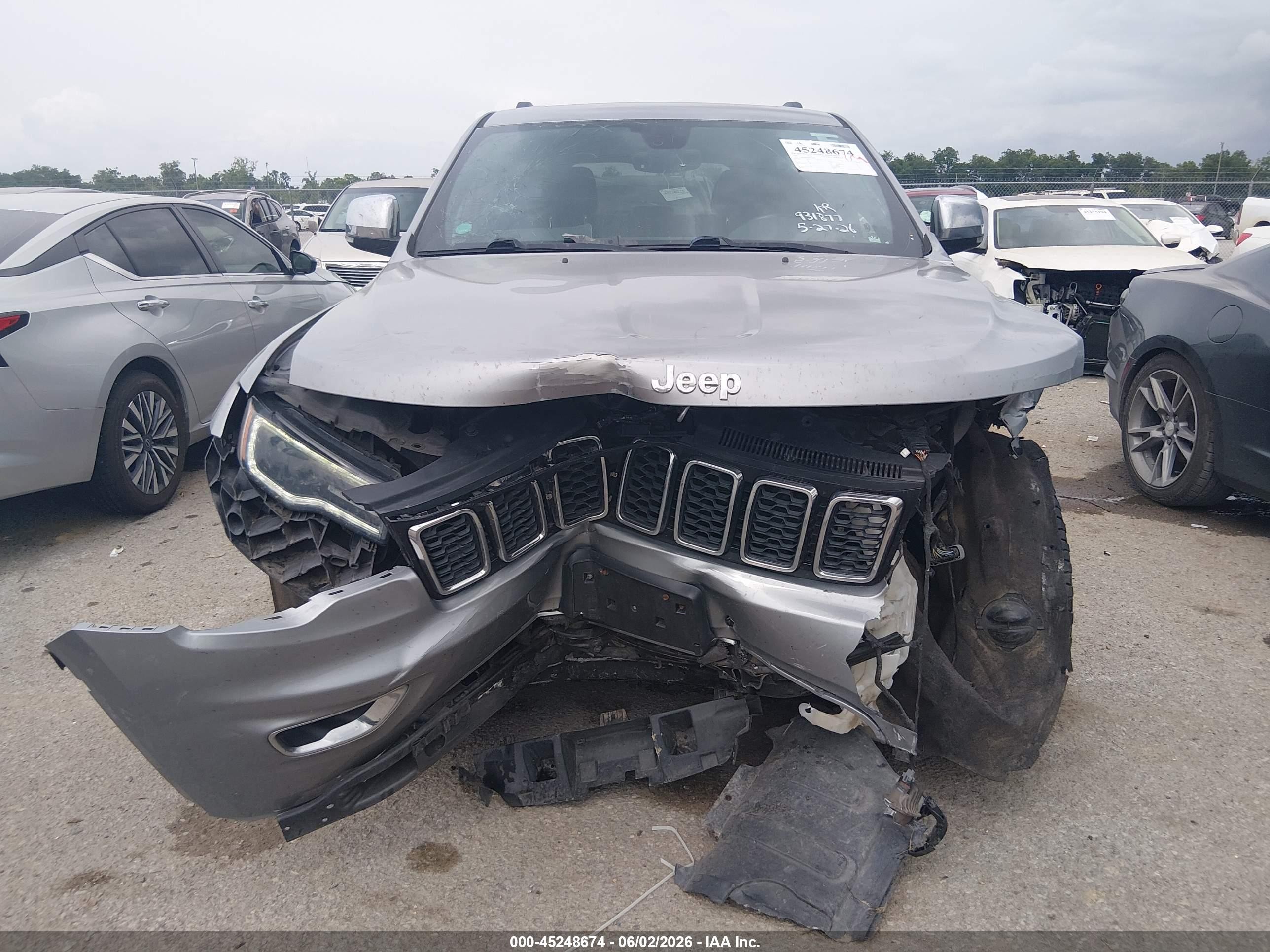 2017 Jeep Grand Cherokee Limited 4x4 Silver vin: 1C4RJFBG3HC931877