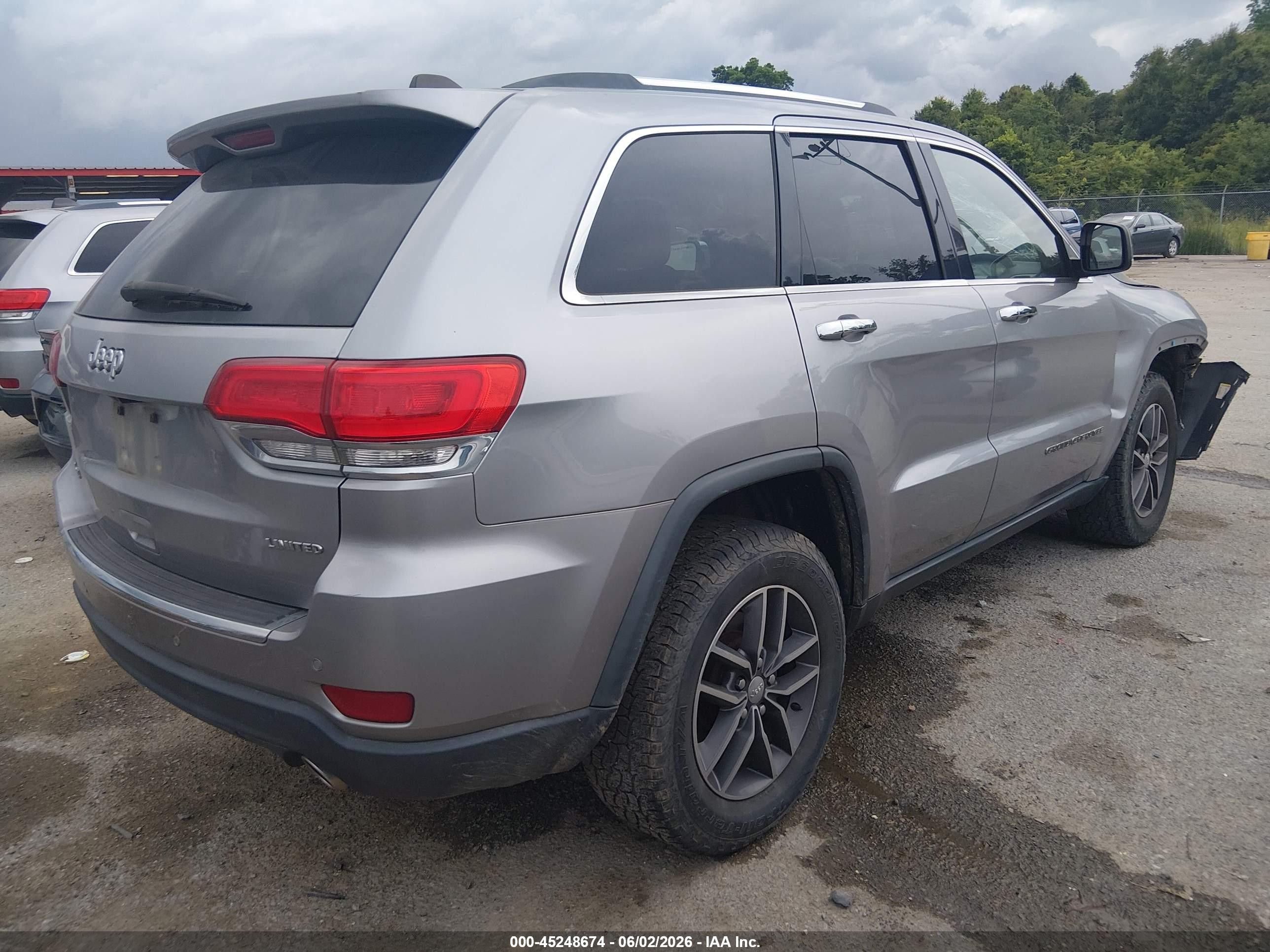 2017 Jeep Grand Cherokee Limited 4x4 Silver vin: 1C4RJFBG3HC931877