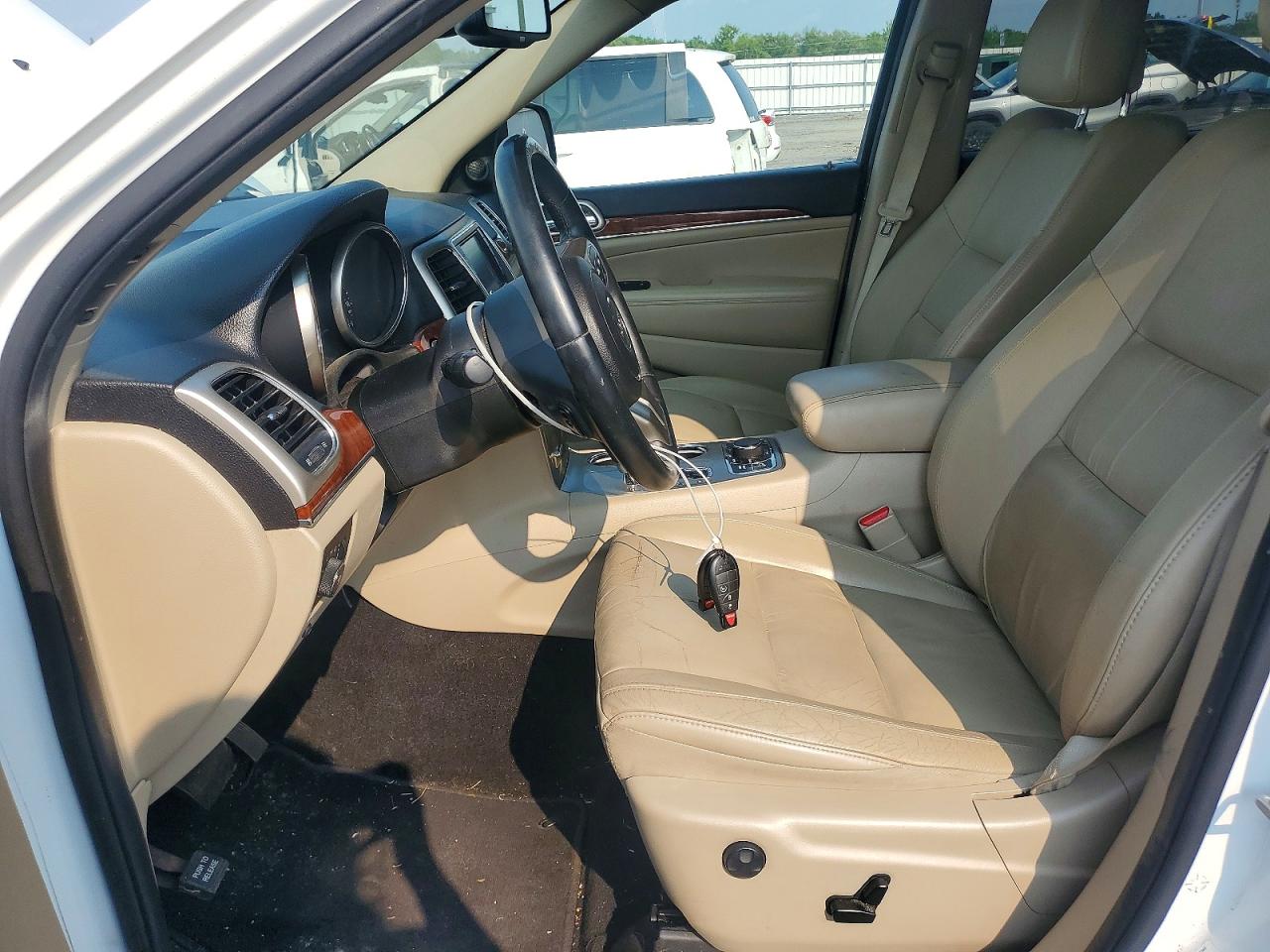 2013 Jeep Grand Cherokee Limited White vin: 1C4RJFBG4DC583341