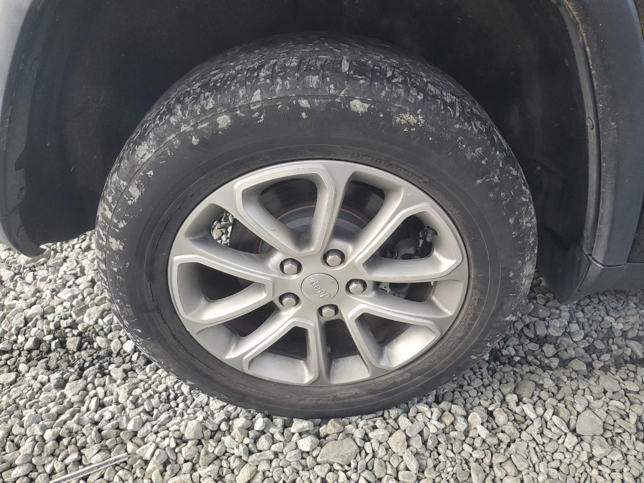 2014 Jeep Grand Cherokee Limited Black vin: 1C4RJFBG4EC215579 Damage: Right Rear Tire, Cracked, Replacement Required