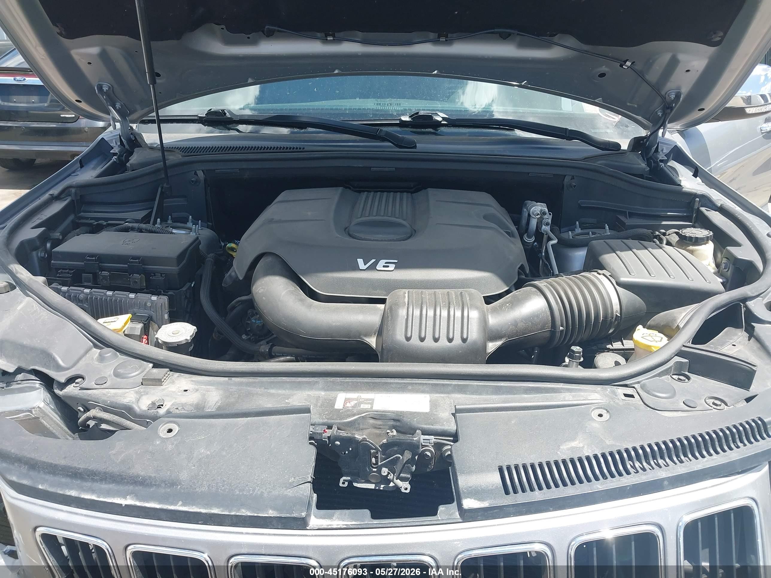 2014 Jeep Grand Cherokee Limited Серебряный vin: 1C4RJFBG4EC377146