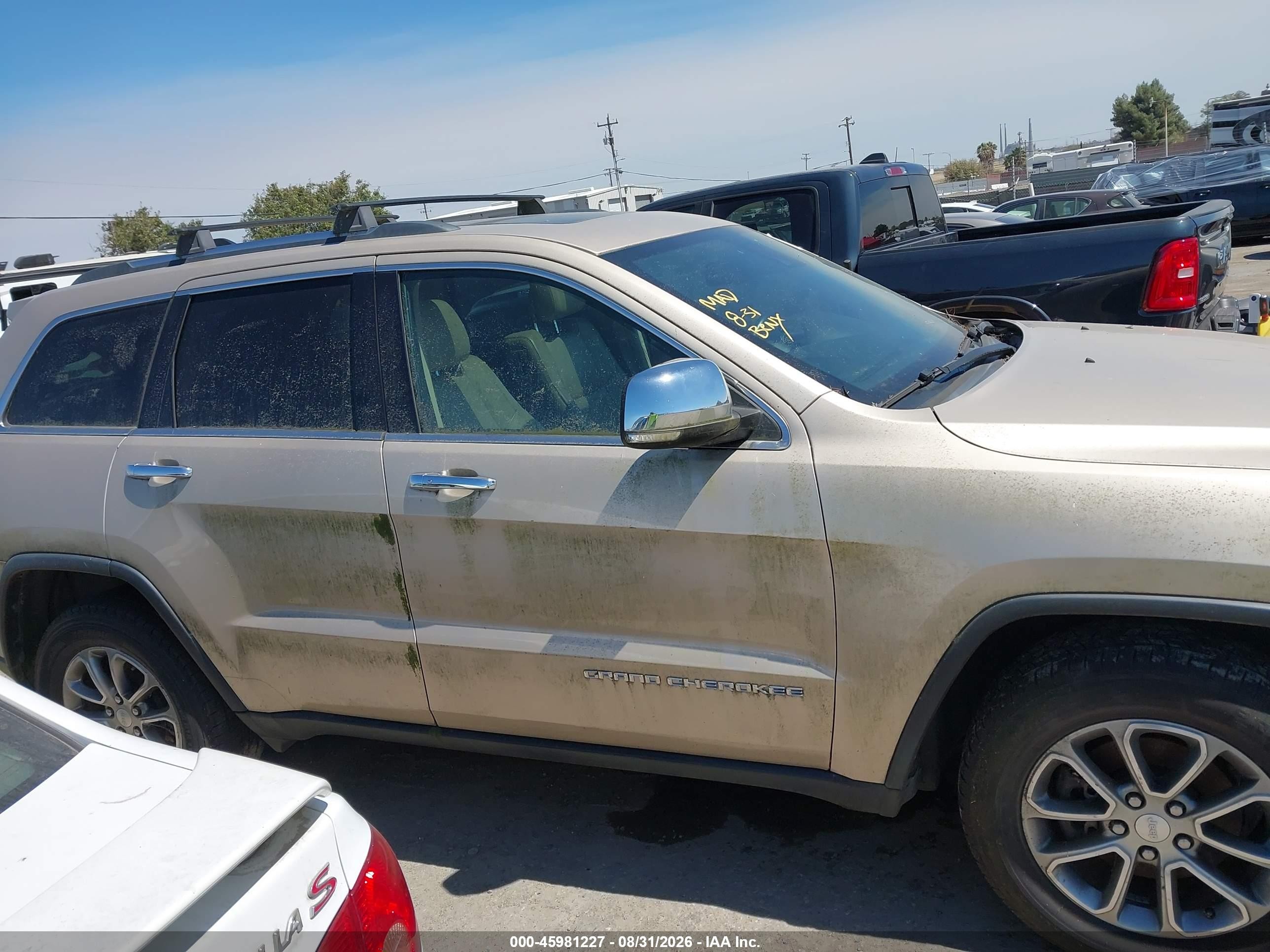 2014 Jeep Grand Cherokee Limited Beige vin: 1C4RJFBG4EC388387
